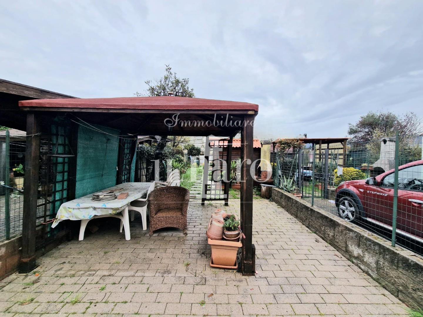 Casa indipendente con giardino a Sesto Fiorentino