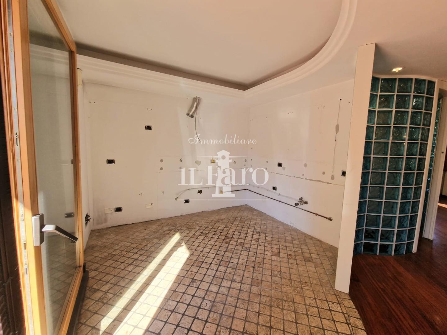 Villa Bifamiliare con terrazzo a Signa
