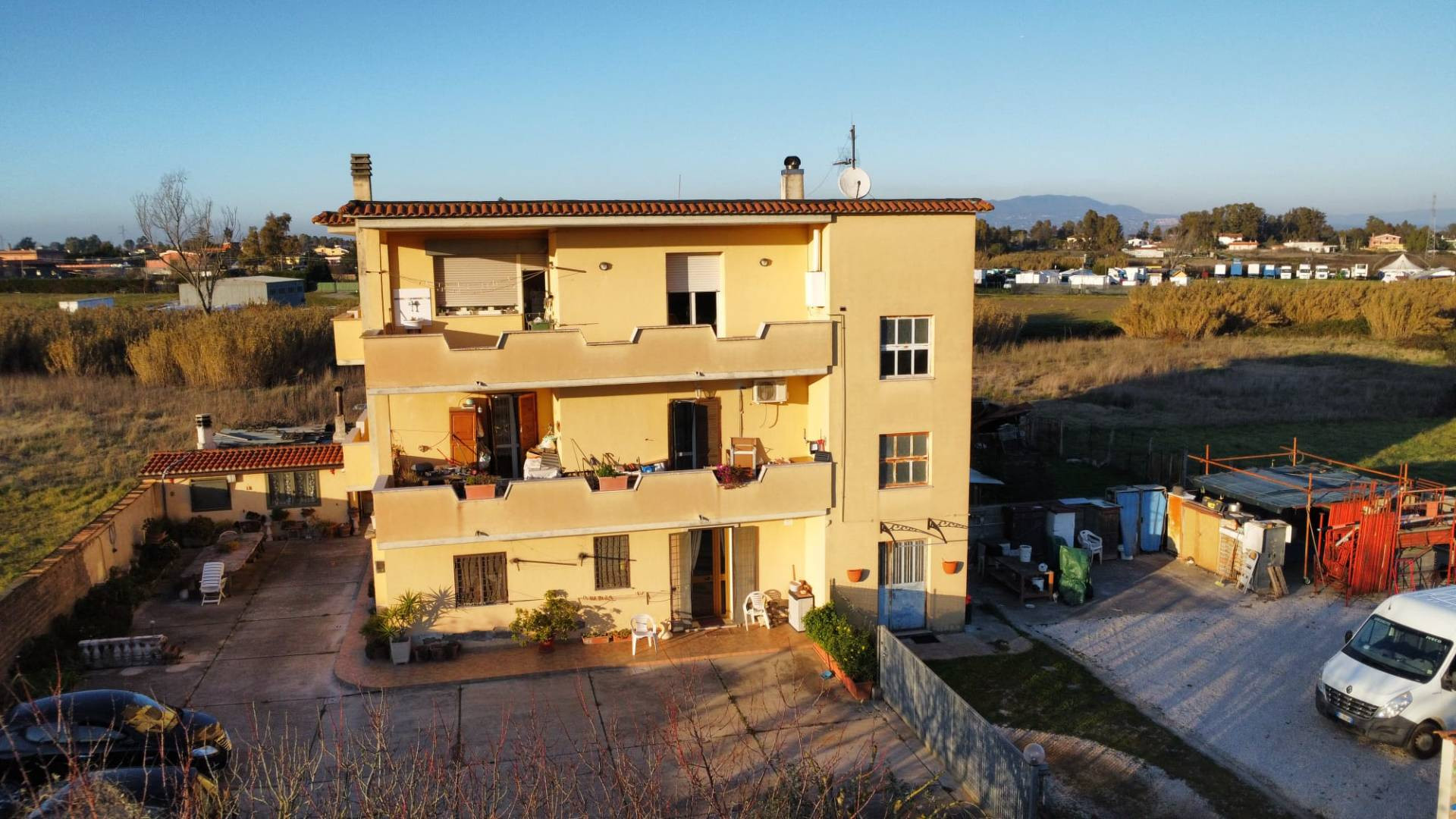 Appartamento in vendita a Aprilia, Campodicarne
