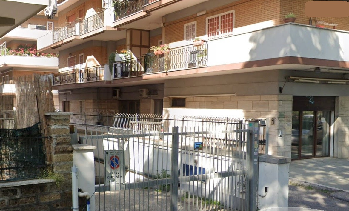 Posto Auto in vendita a Pomezia, Torvaianica