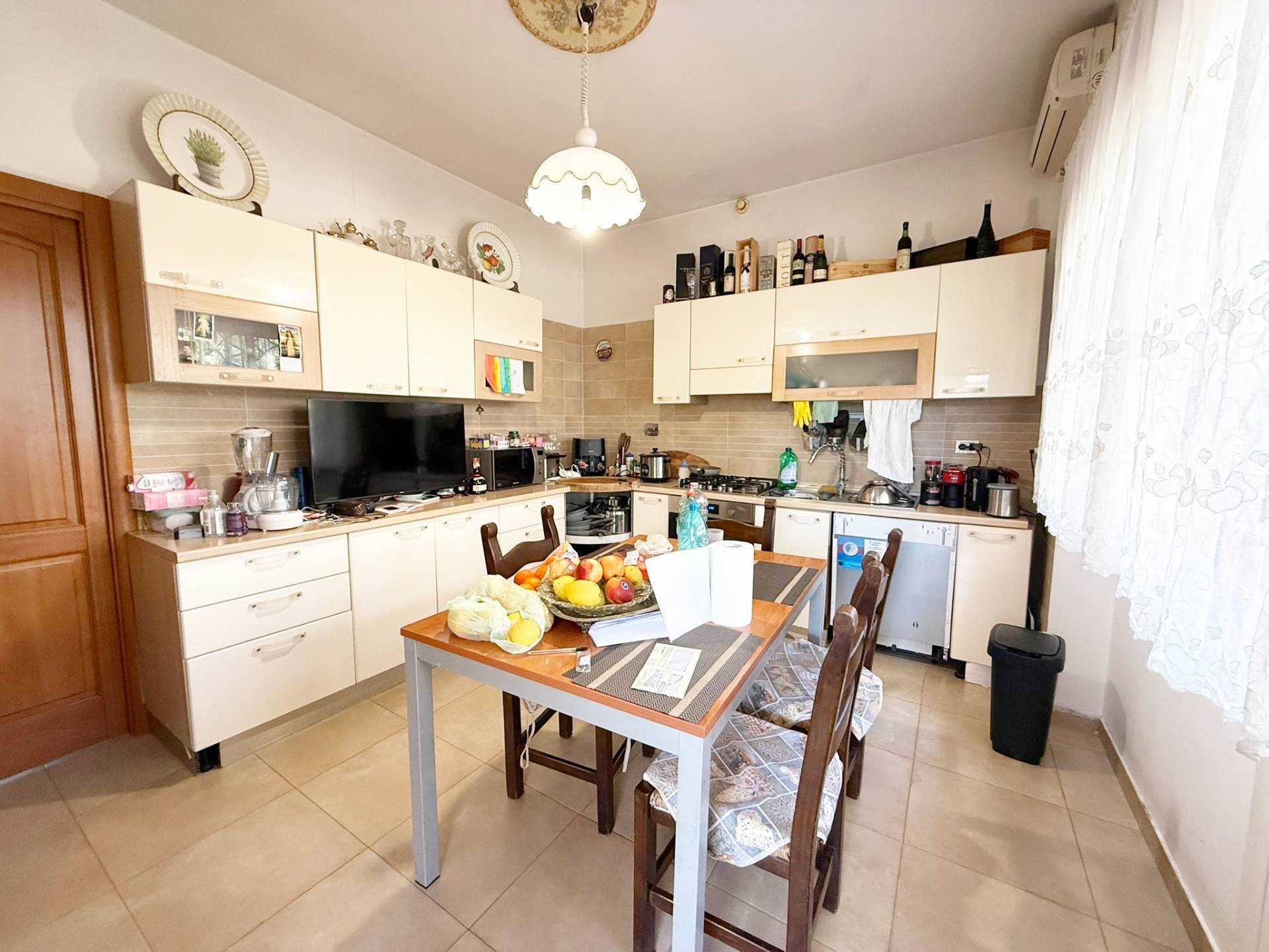 Villa singola in affitto a Pomezia, Torvaianica