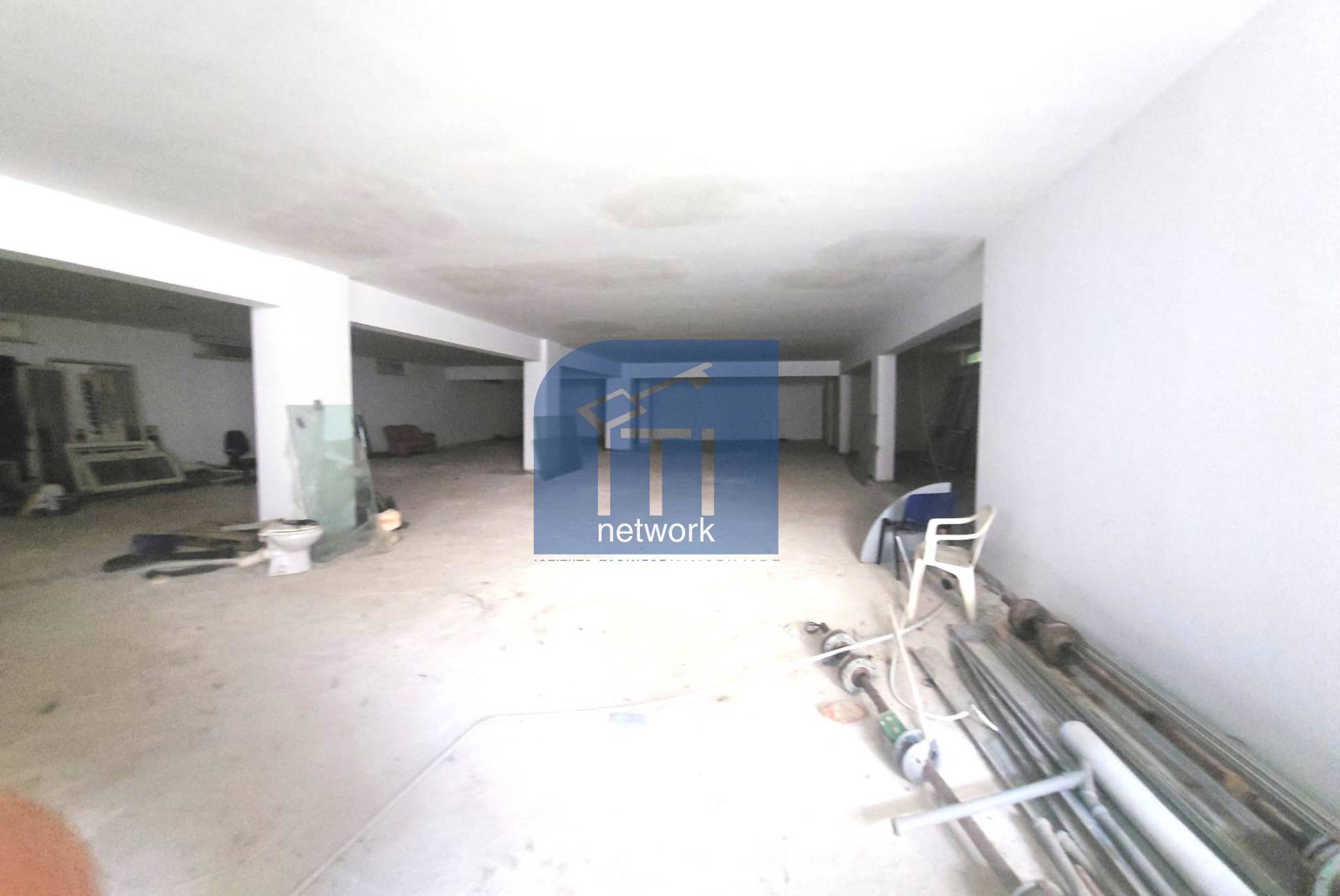 Locale Commerciale in affitto a Pomezia, Torvaianica Alta