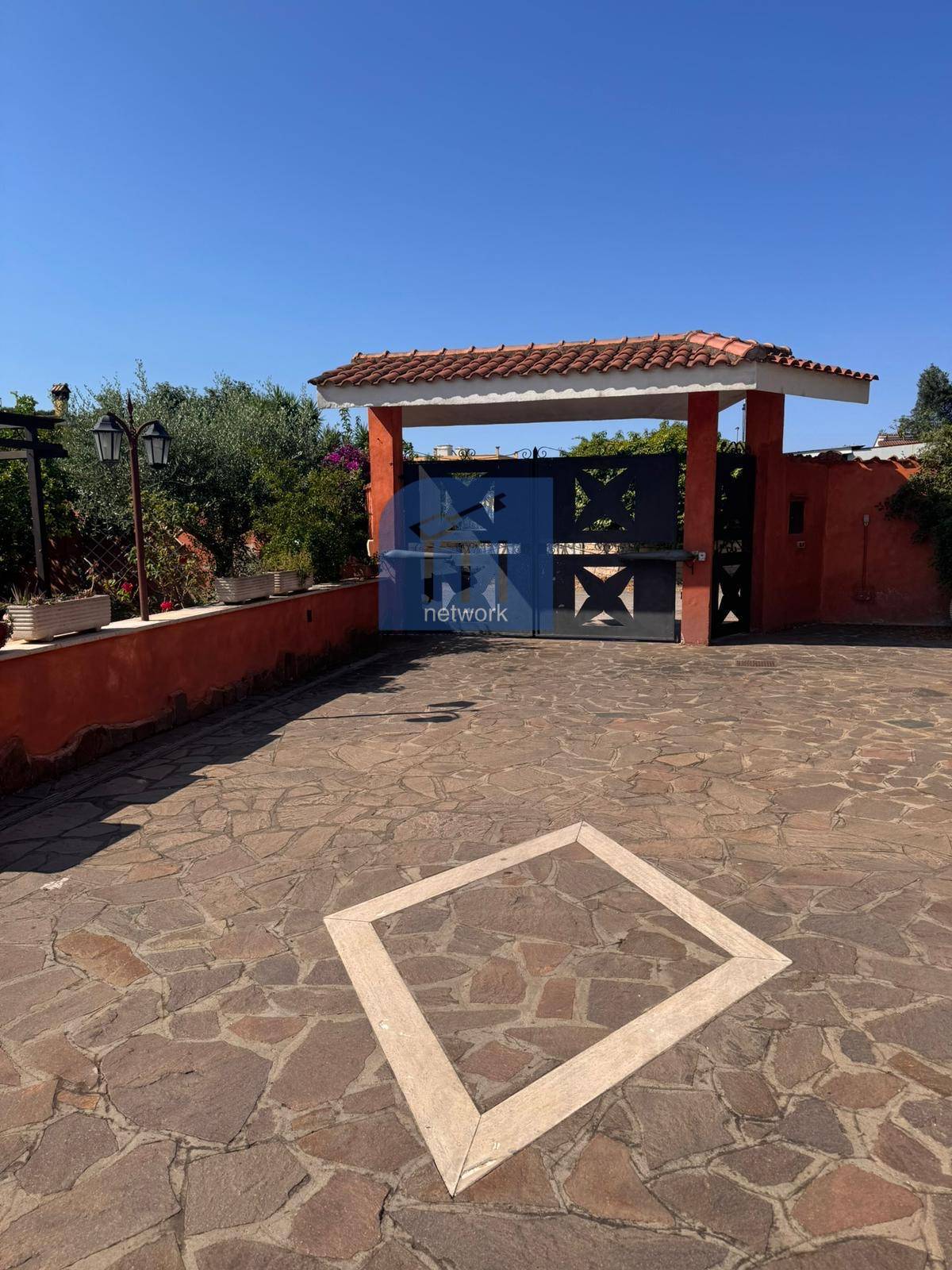 Porzione di villa in vendita a Pomezia, Campo Jemini