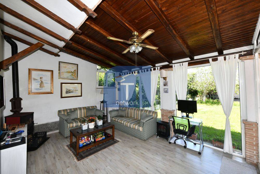 Villetta bifamiliare in vendita a Ardea, Nuova California