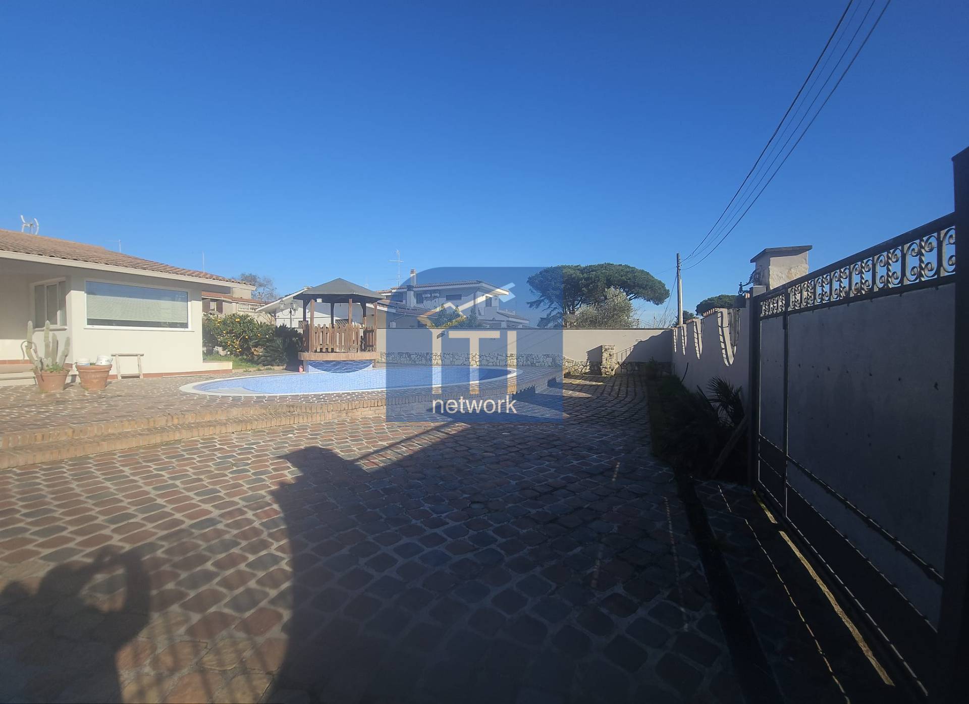 Villa singola in vendita a Ardea, Nuova California