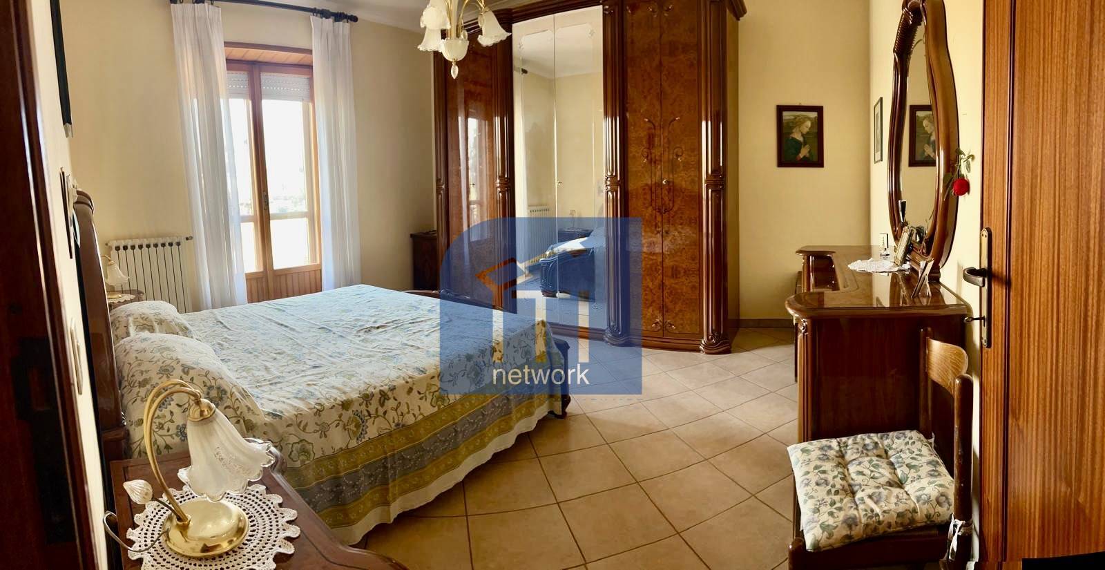 Porzione di villa in vendita a Pomezia, Castagnetta