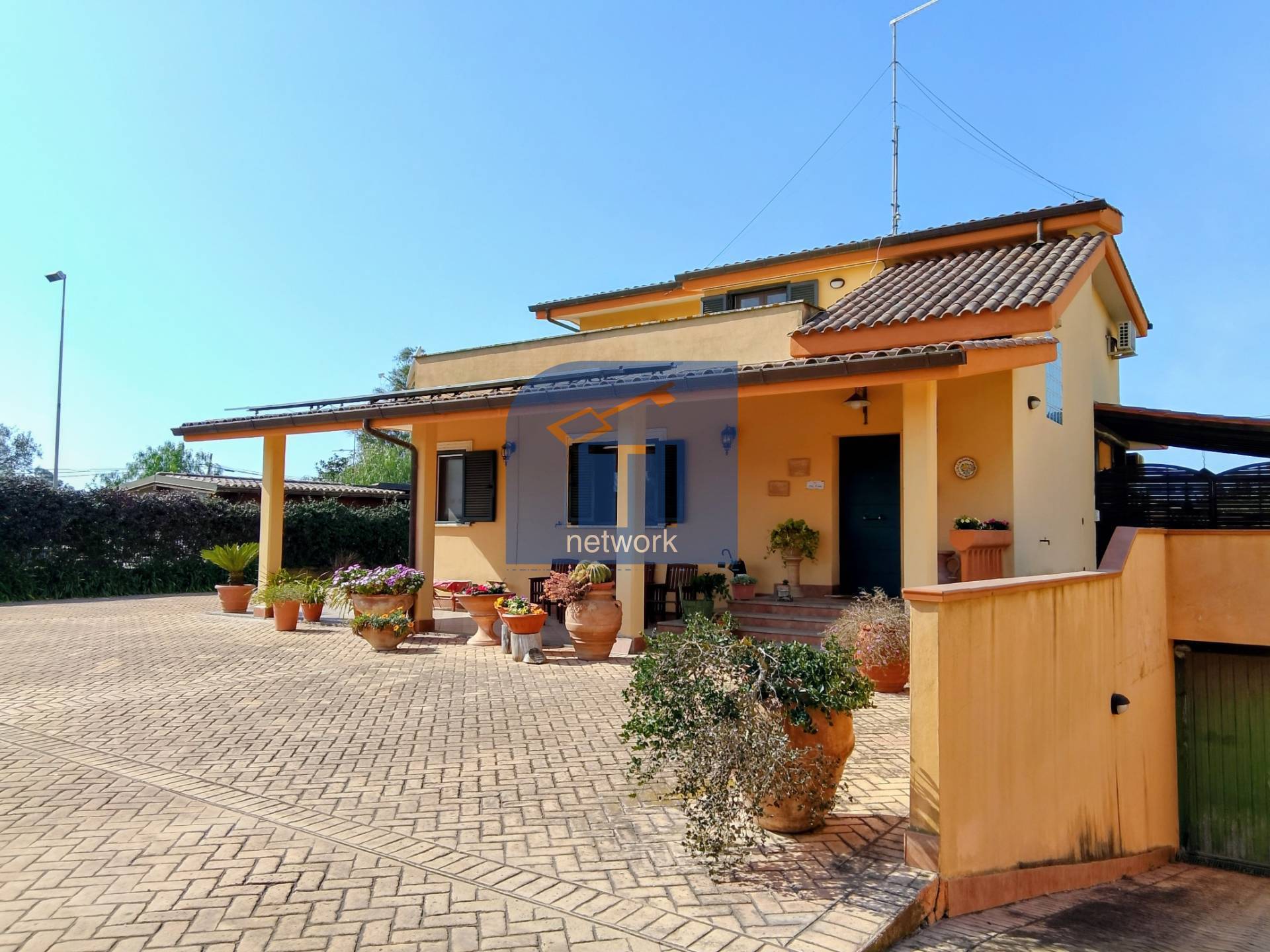 Villa singola in vendita a Pomezia, Martin Pescatore