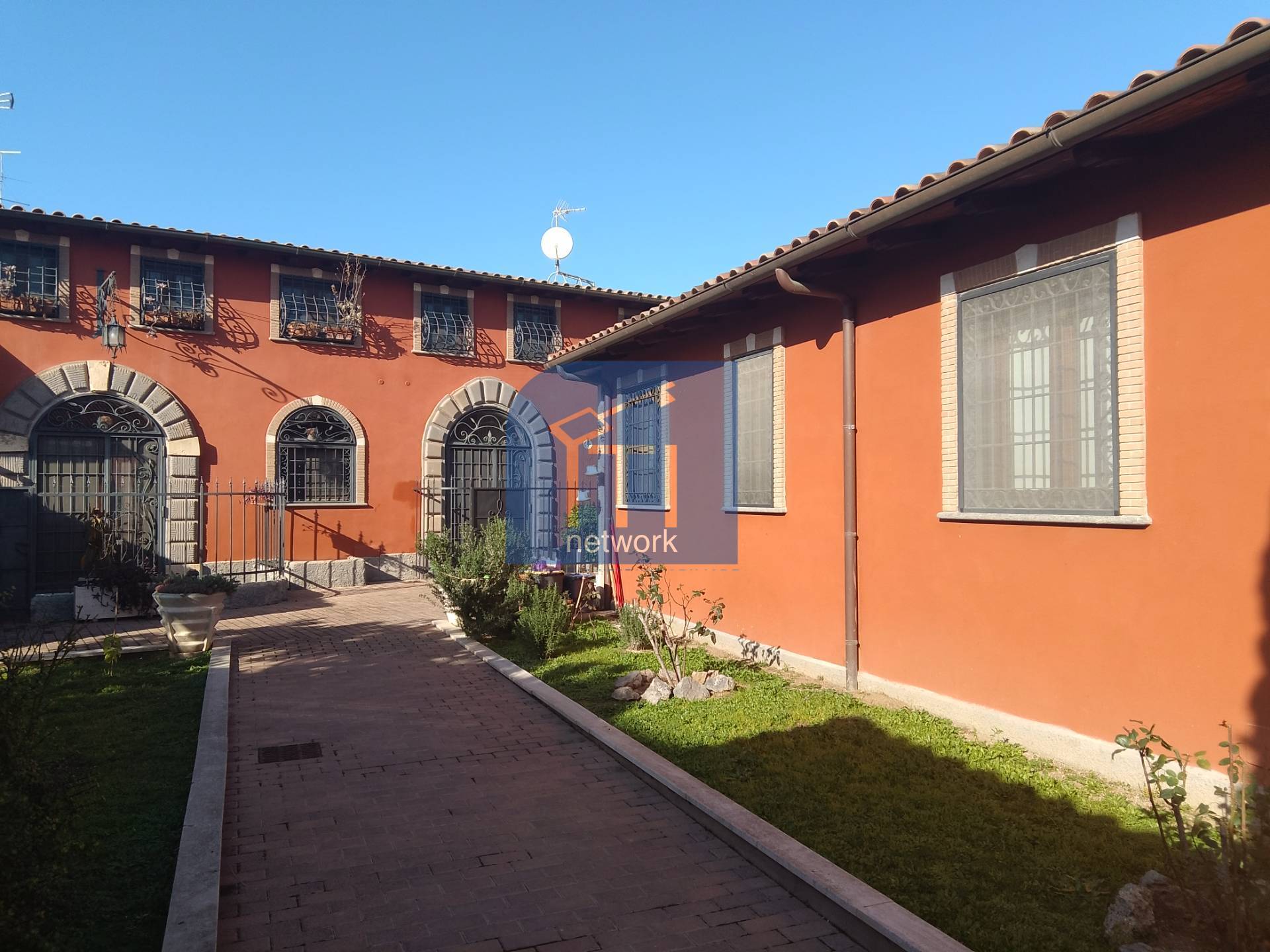 Appartamento in vendita a Roma, Dragona