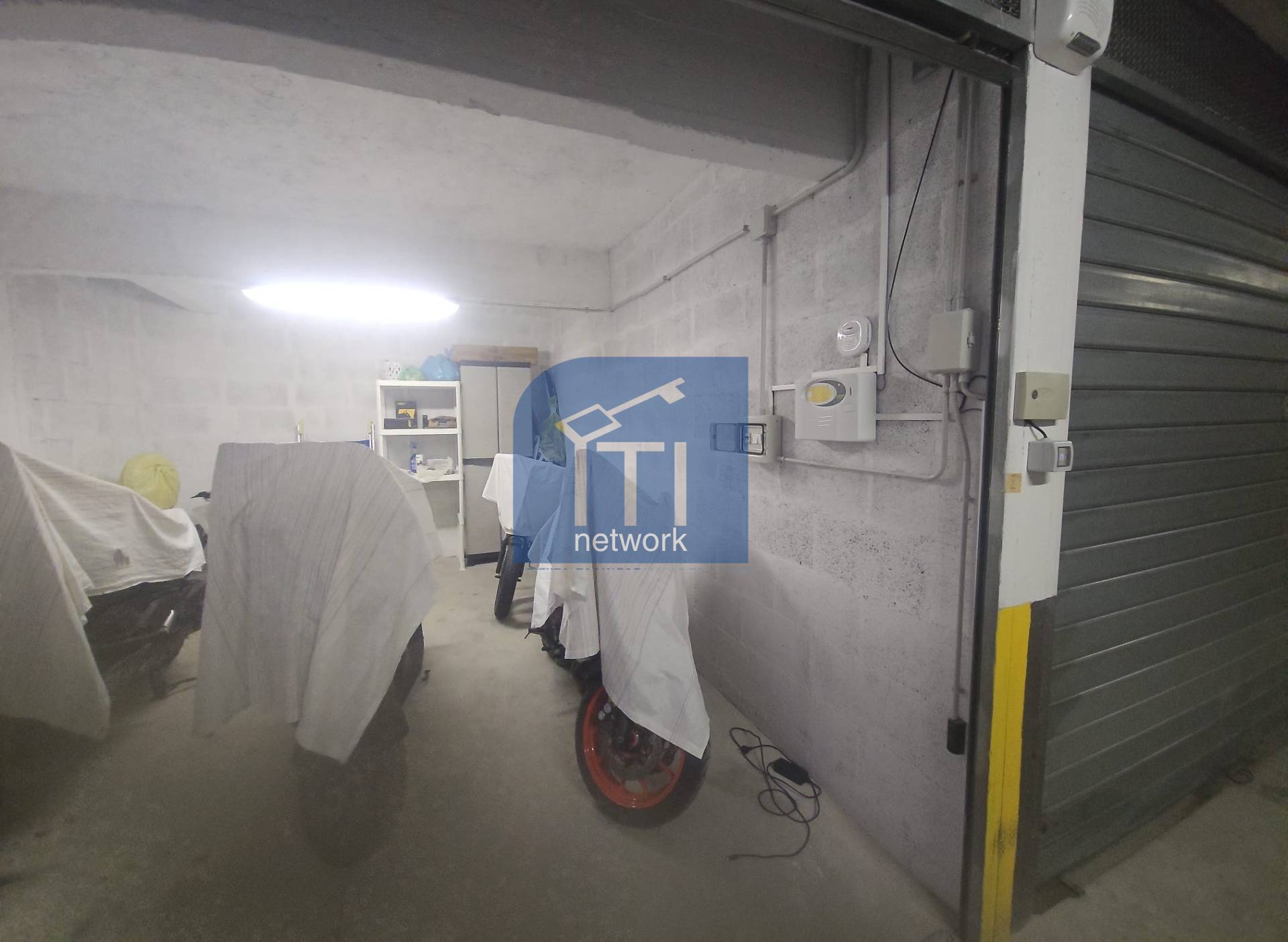 Garage/Box in vendita a Pomezia, Torvaianica