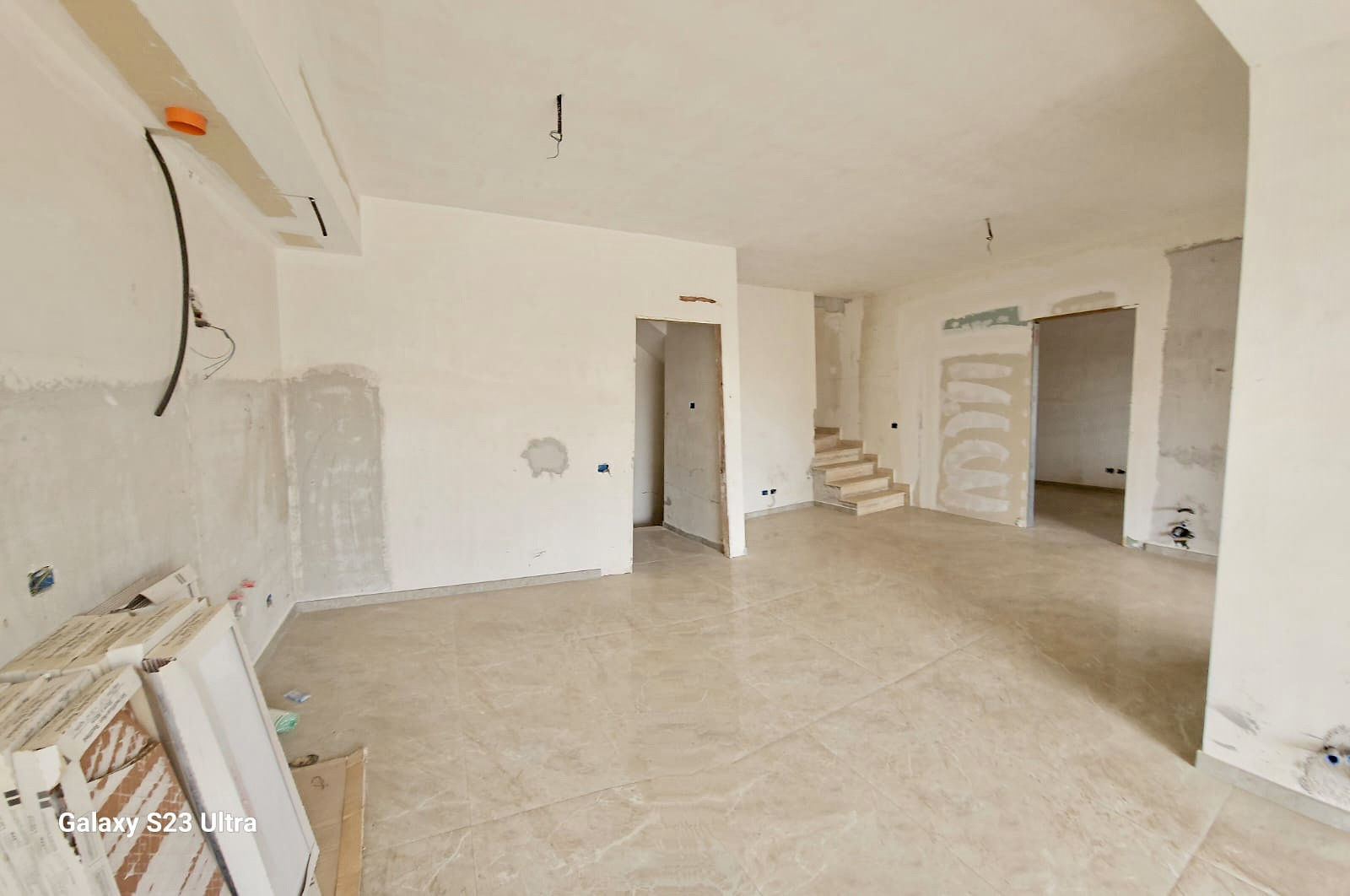 Villetta bifamiliare in vendita a Pomezia, Colli di Enea