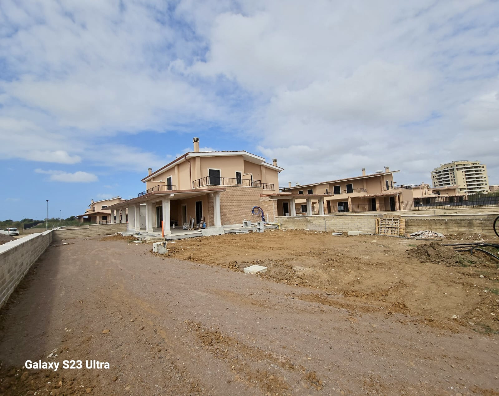 Villetta bifamiliare in vendita a Pomezia, Colli di Enea