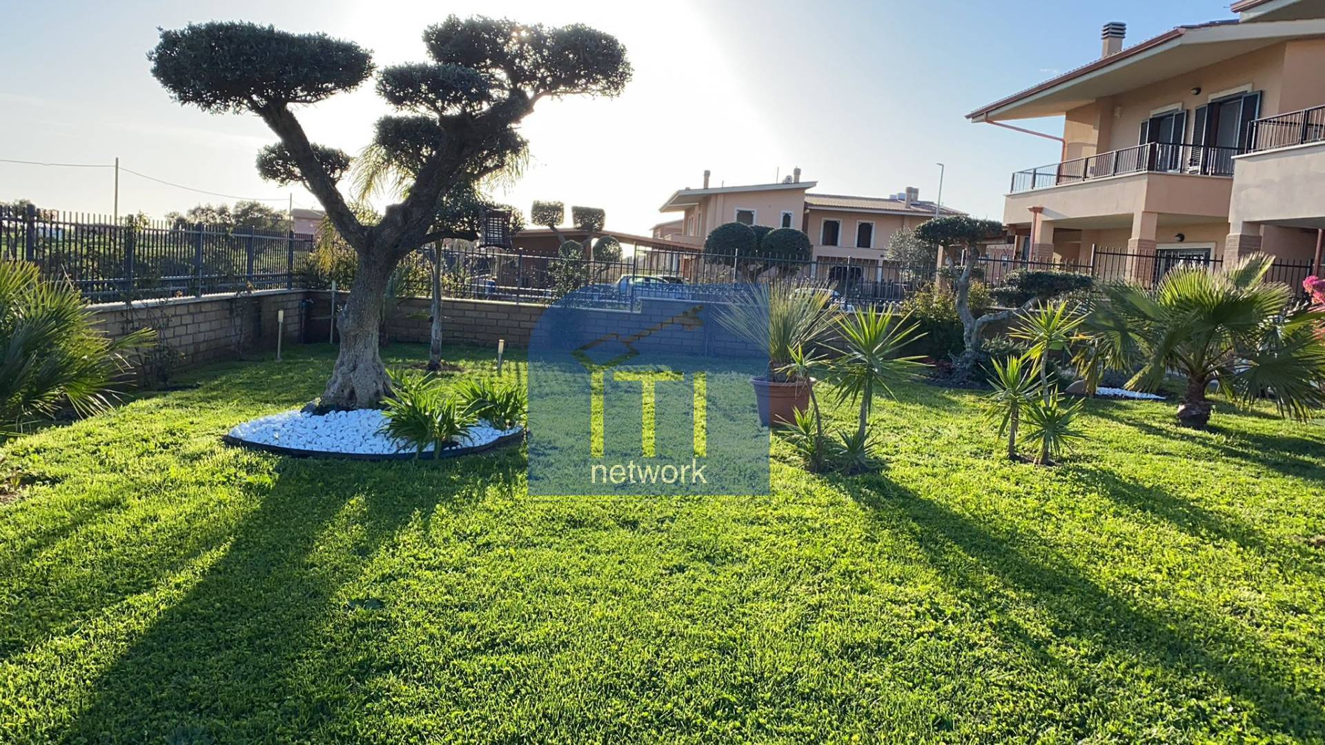 Villetta bifamiliare in vendita a Pomezia, Vicer