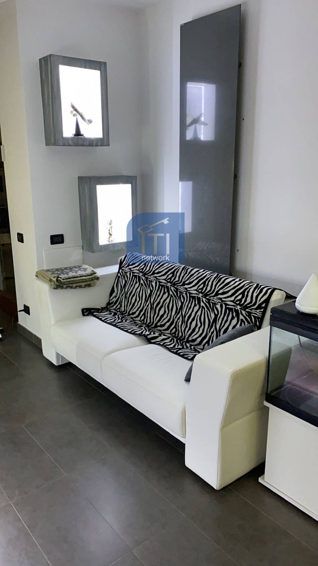 Villetta bifamiliare in vendita a Pomezia, Vicer