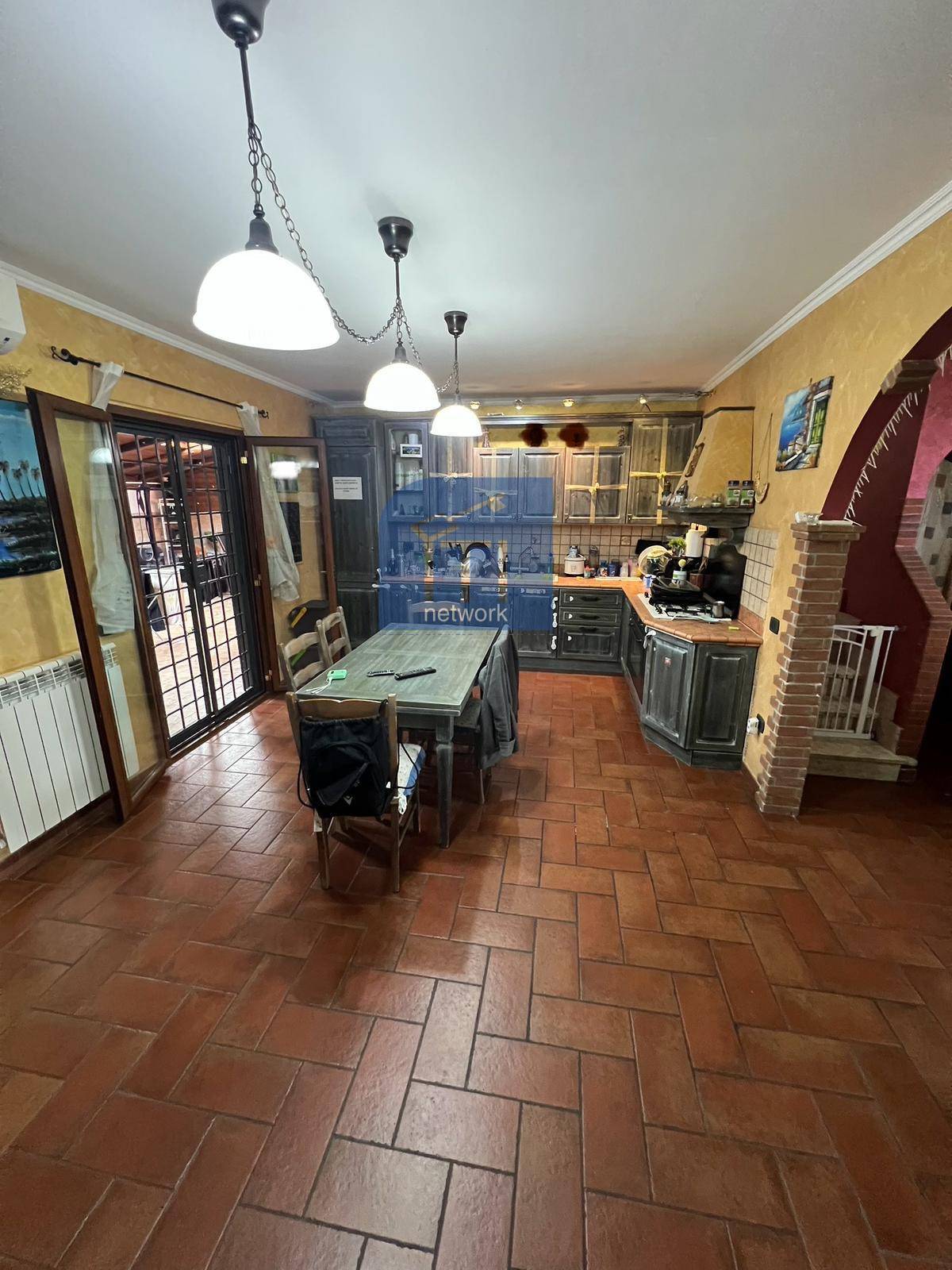 Villetta bifamiliare in vendita a Ardea, Nuova California