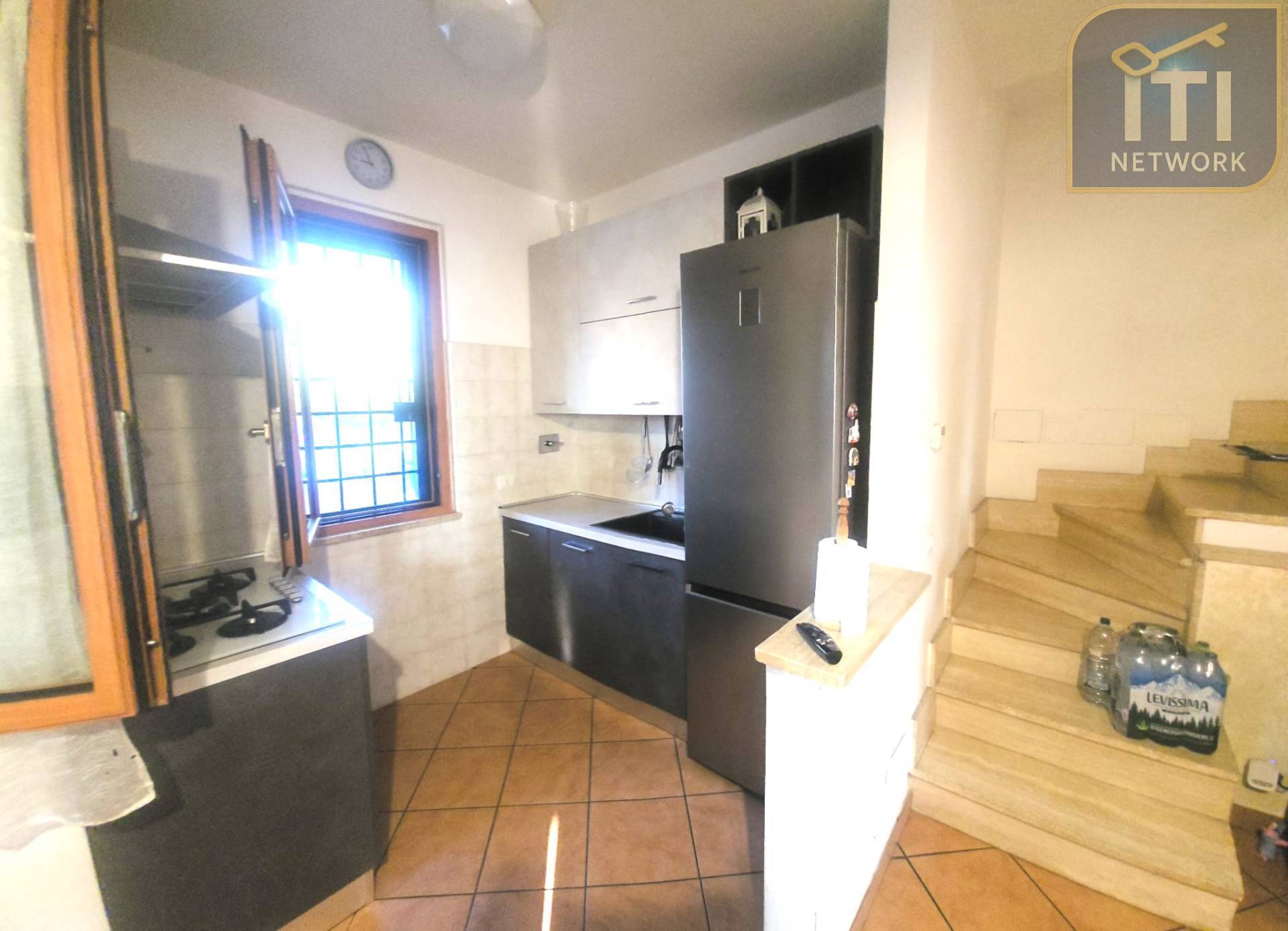 Villa a schiera in vendita a Pomezia, Torvaianica Alta