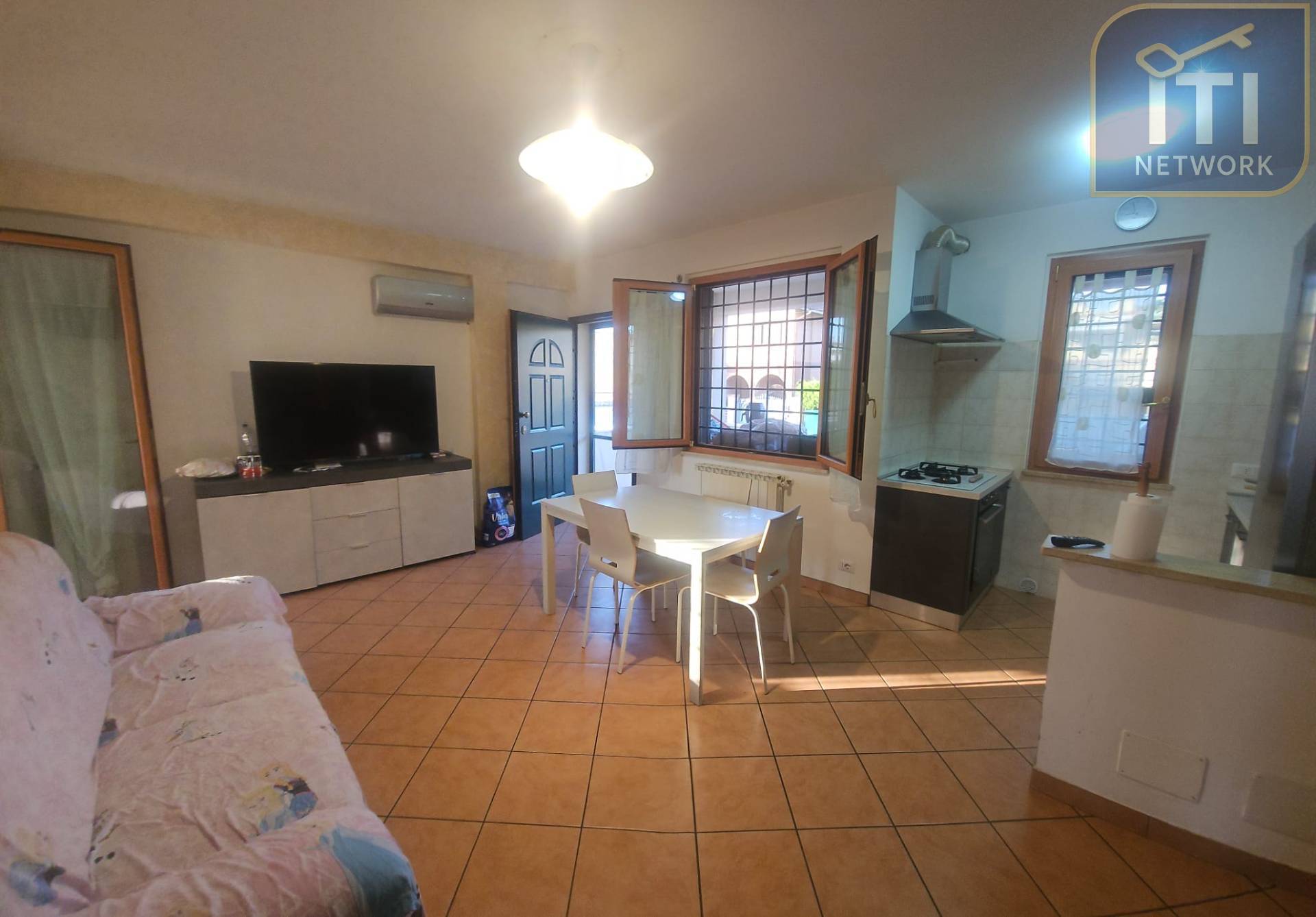 Villa a schiera in vendita a Pomezia, Torvaianica Alta