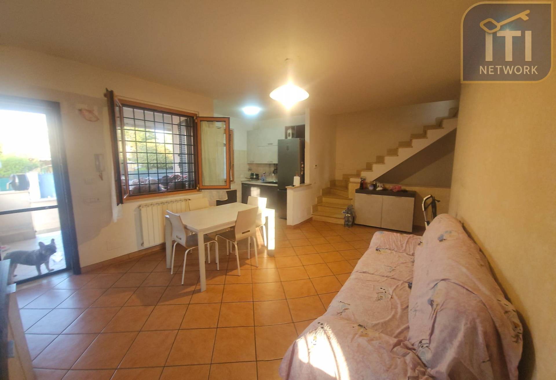 Villa a schiera in vendita a Pomezia, Torvaianica Alta