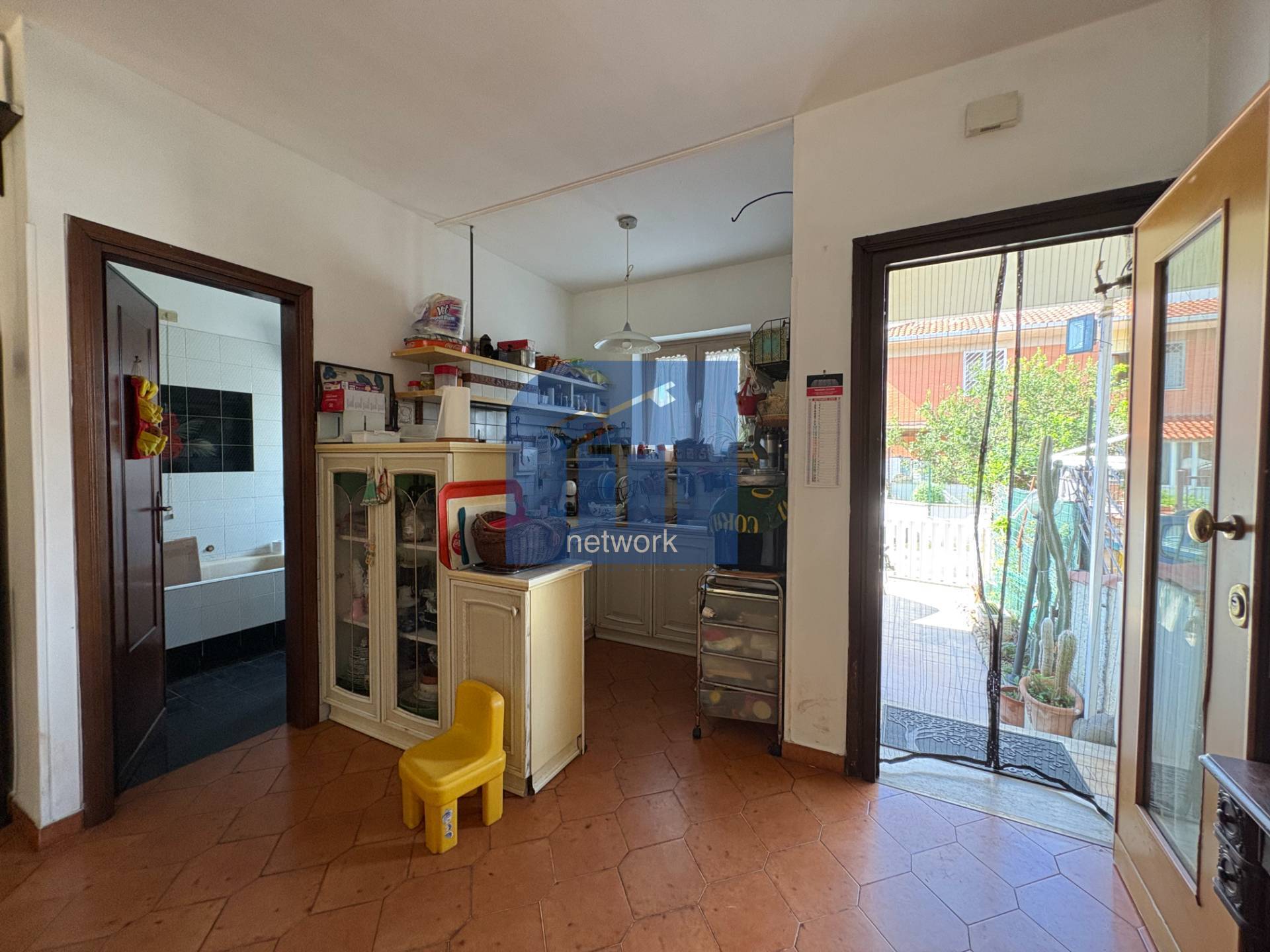Villa a schiera in vendita a Pomezia, Martin Pescatore
