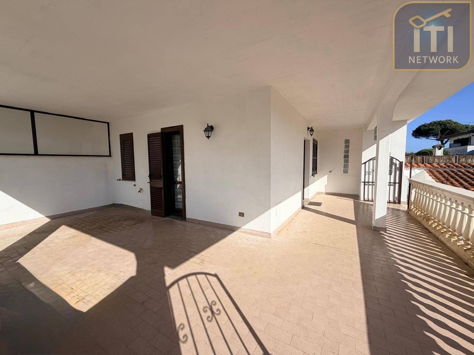 Villa o villino in vendita a Pomezia, Torvaianica Alta