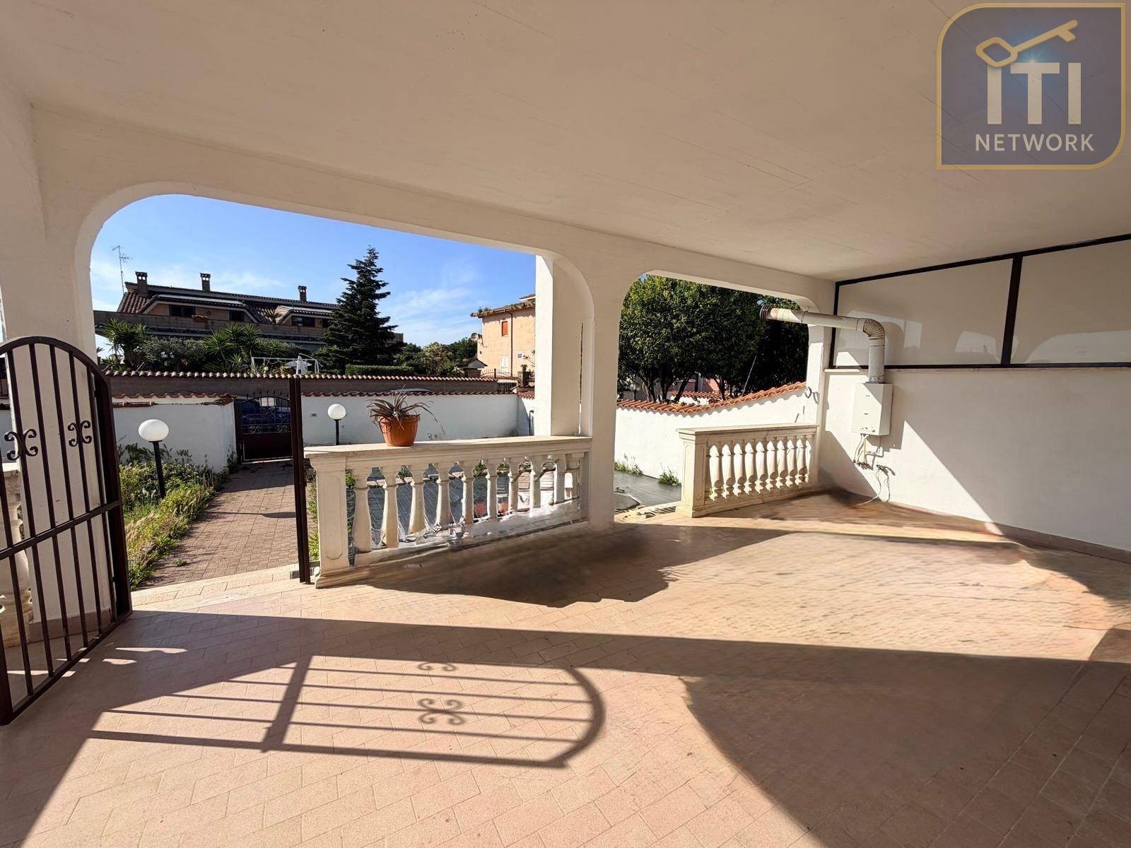 Villa o villino in vendita a Pomezia, Torvaianica Alta