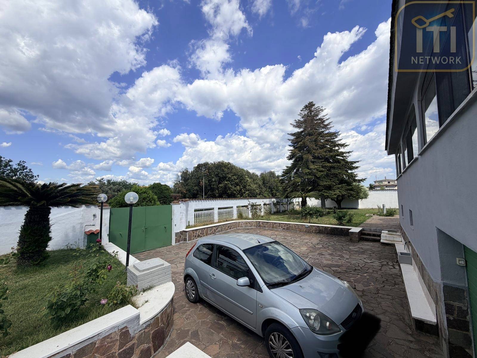Villa singola in vendita a Aprilia, Fossignano