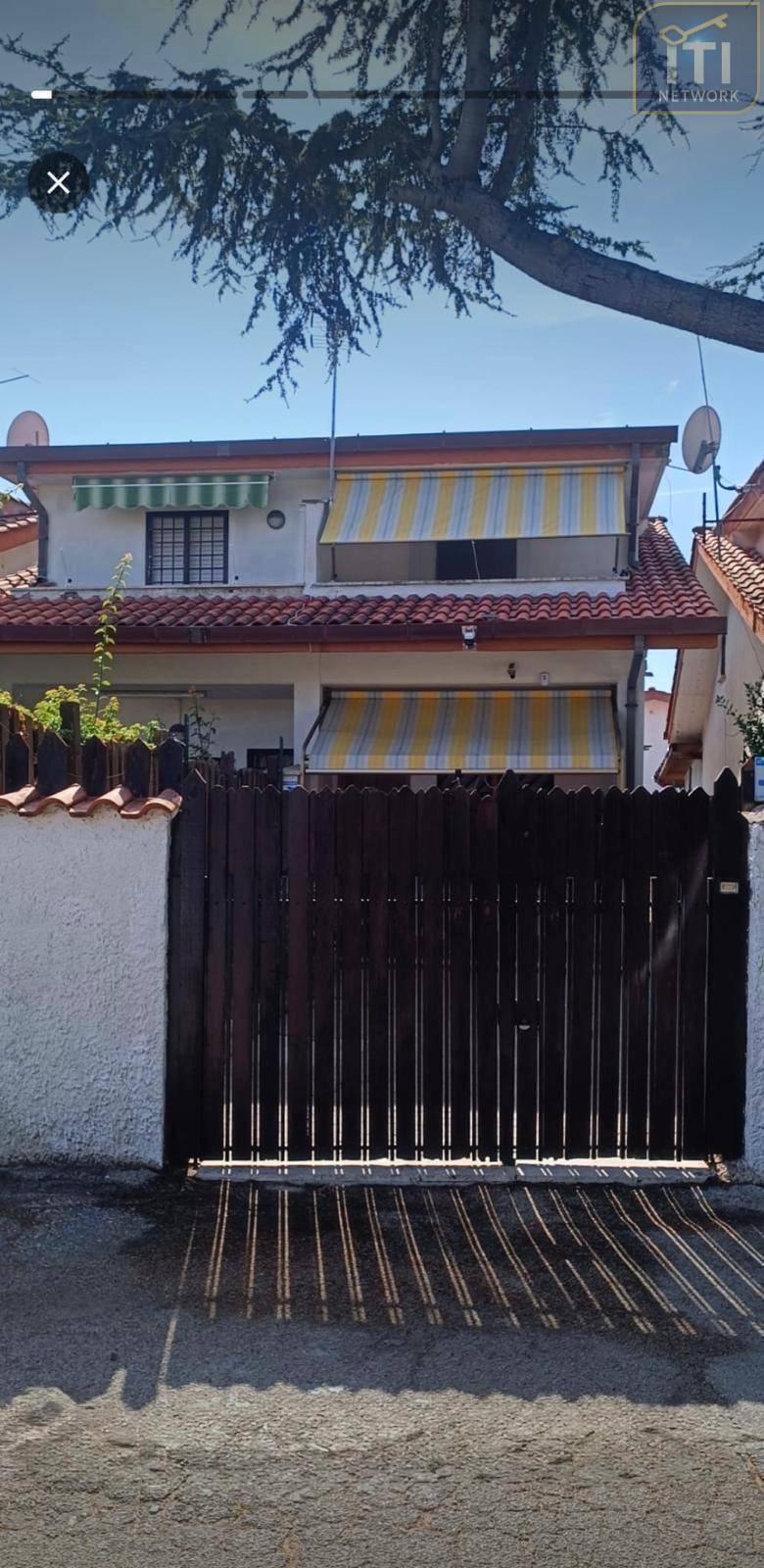 Villa a schiera in vendita a Ardea, Nuova California