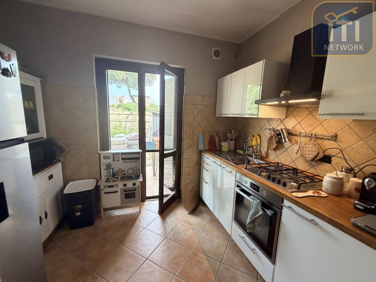 Villa o villino in vendita a Ardea, Nuova California