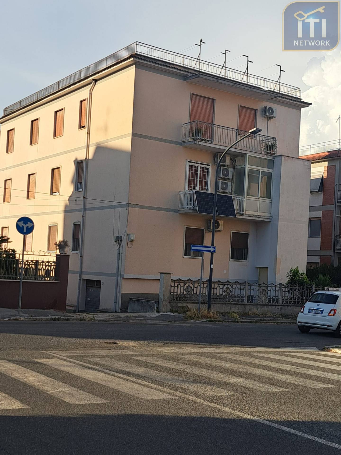 Appartamento in vendita a Aprilia, Centro