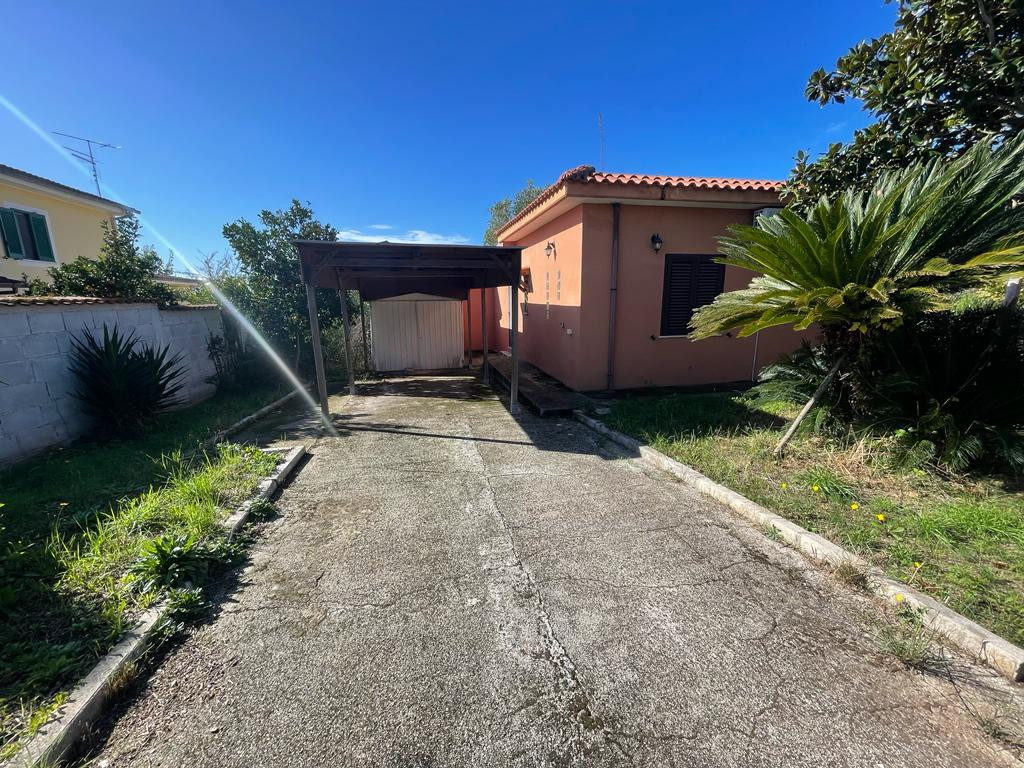 Villa singola in vendita a Aprilia, Campodicarne