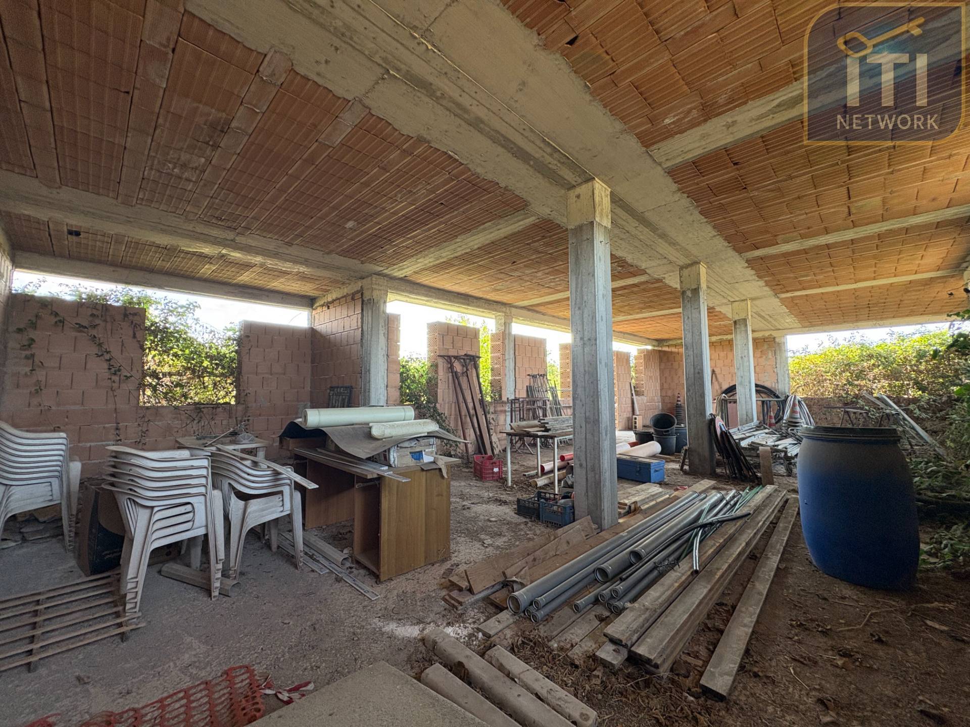 Rustico in vendita a Pomezia