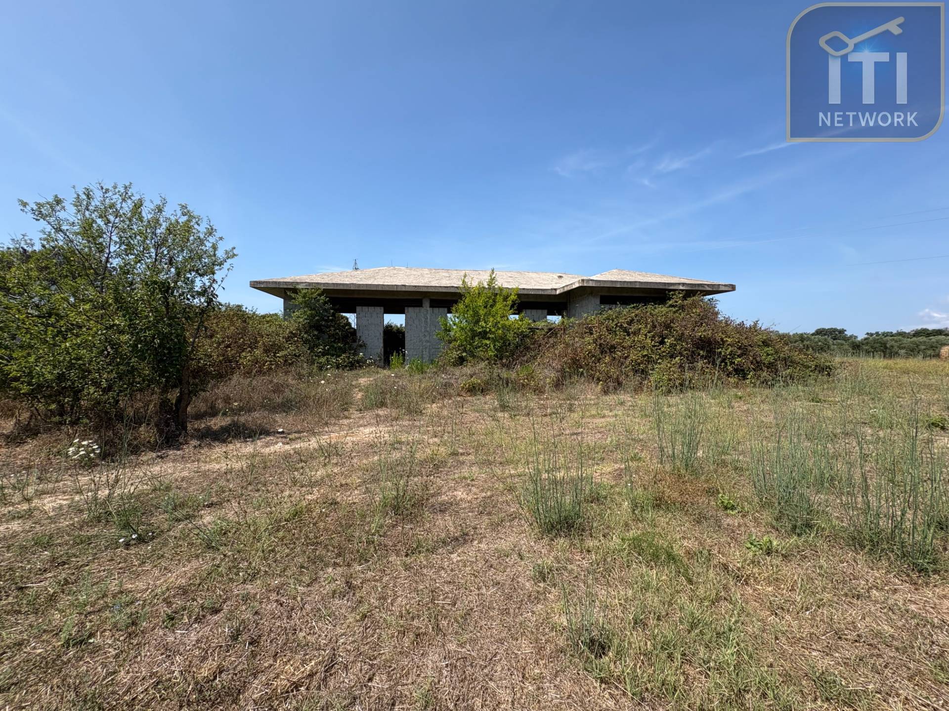 Rustico in vendita a Pomezia