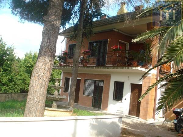 Appartamento in vendita a Pomezia, Torvaianica Alta