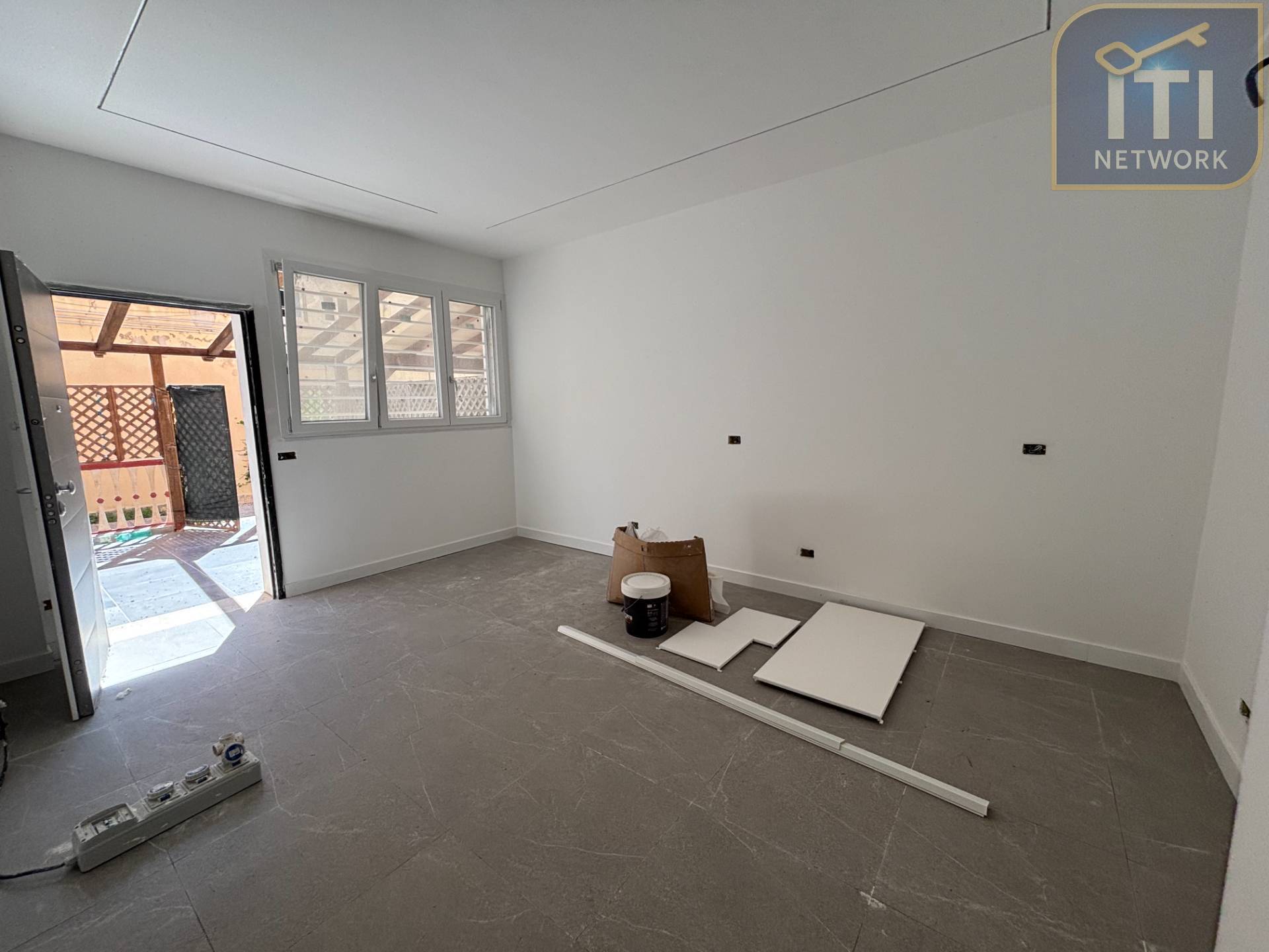 Appartamento in vendita a Pomezia, Torvaianica