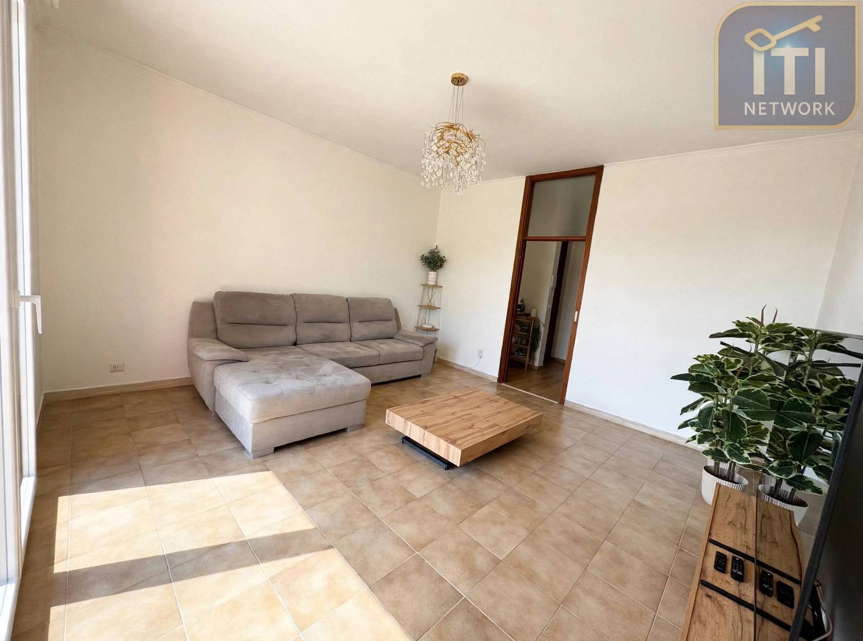 Appartamento in vendita a Pomezia, Centro