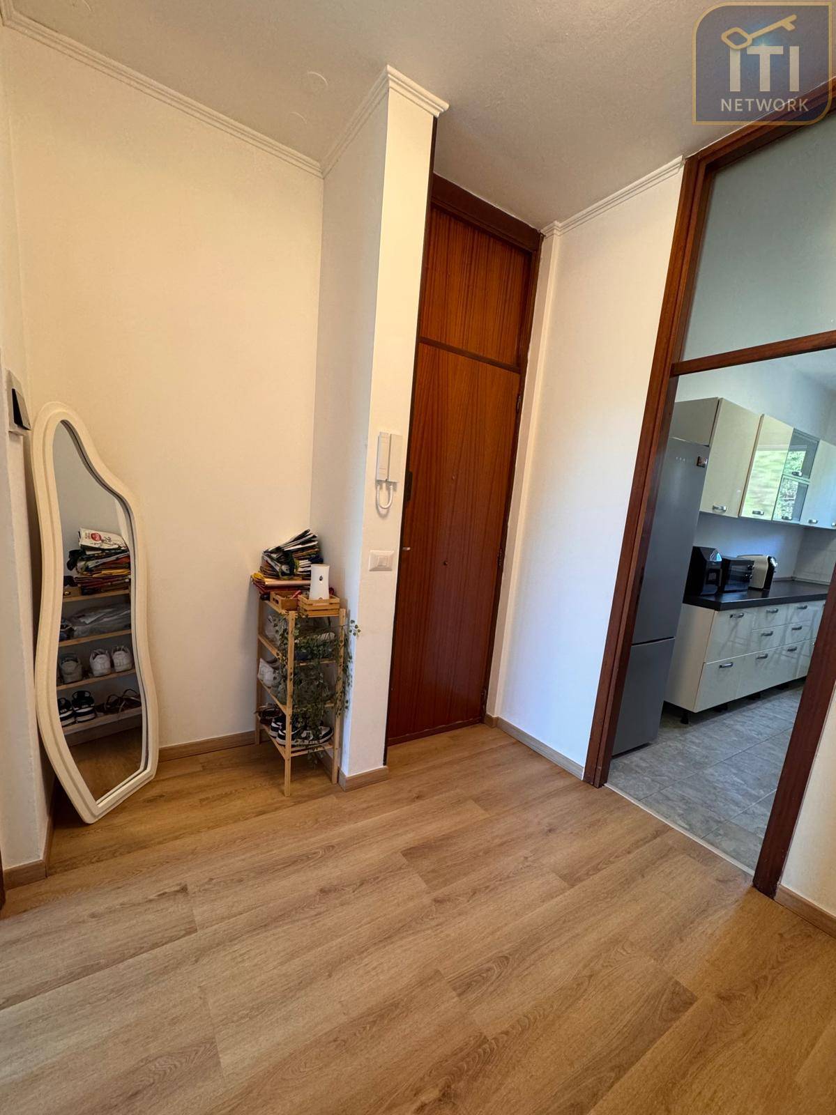 Appartamento in vendita a Pomezia, Centro