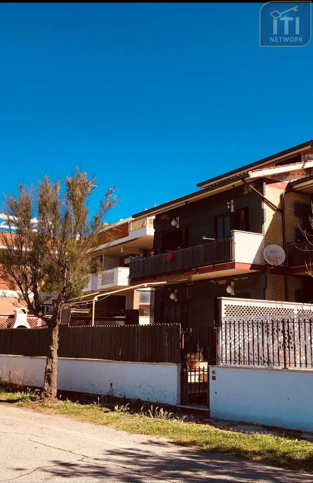 Appartamento in vendita a Ardea, Tor San Lorenzo Mare