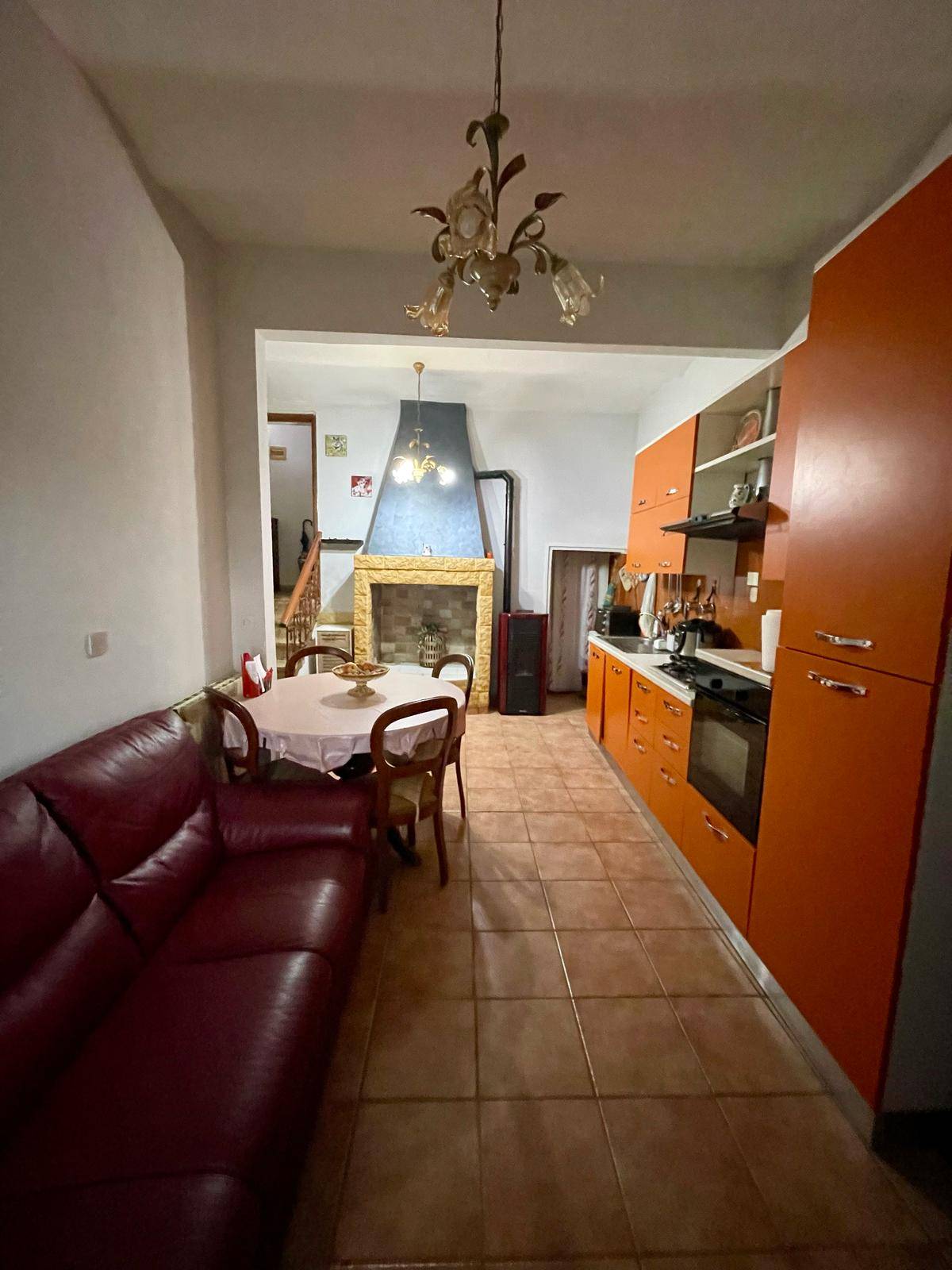 Abitazione Cielo-Terra in vendita a Deruta, Ripabianca