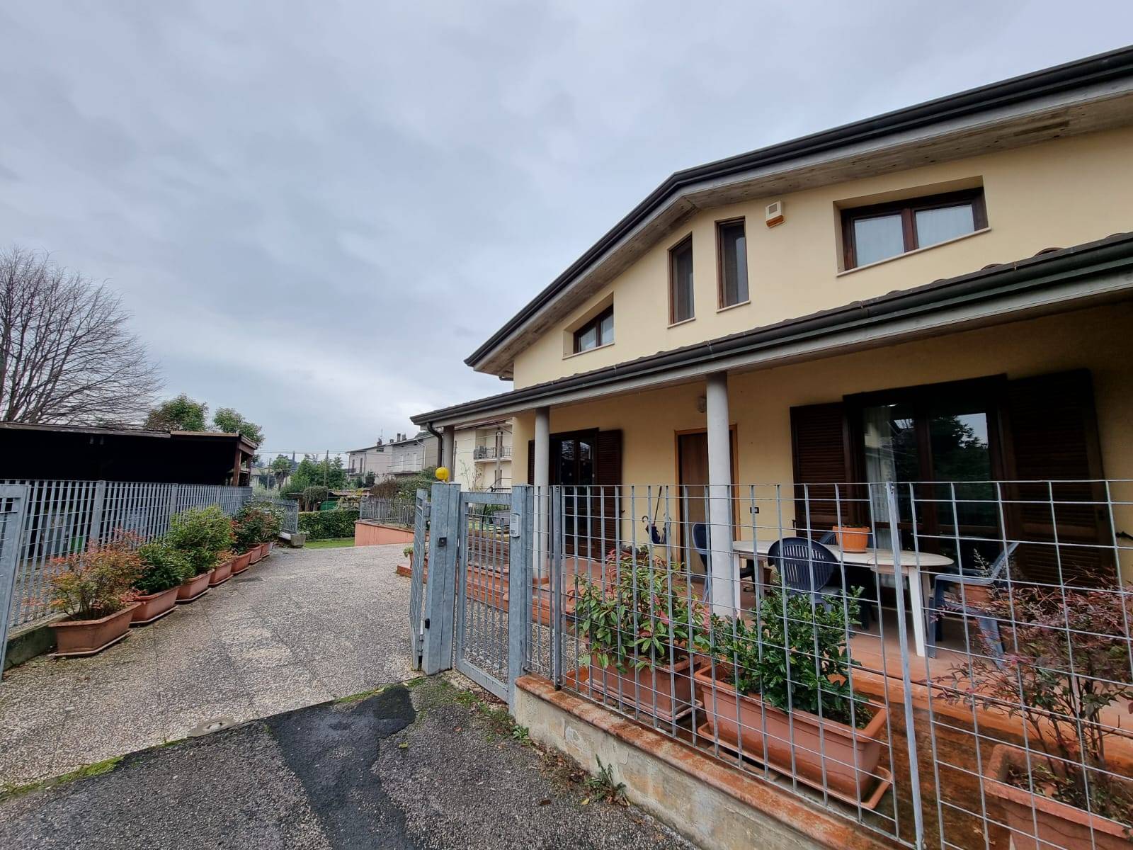 Villetta bifamiliare in vendita a Perugia, Santa Maria Rossa