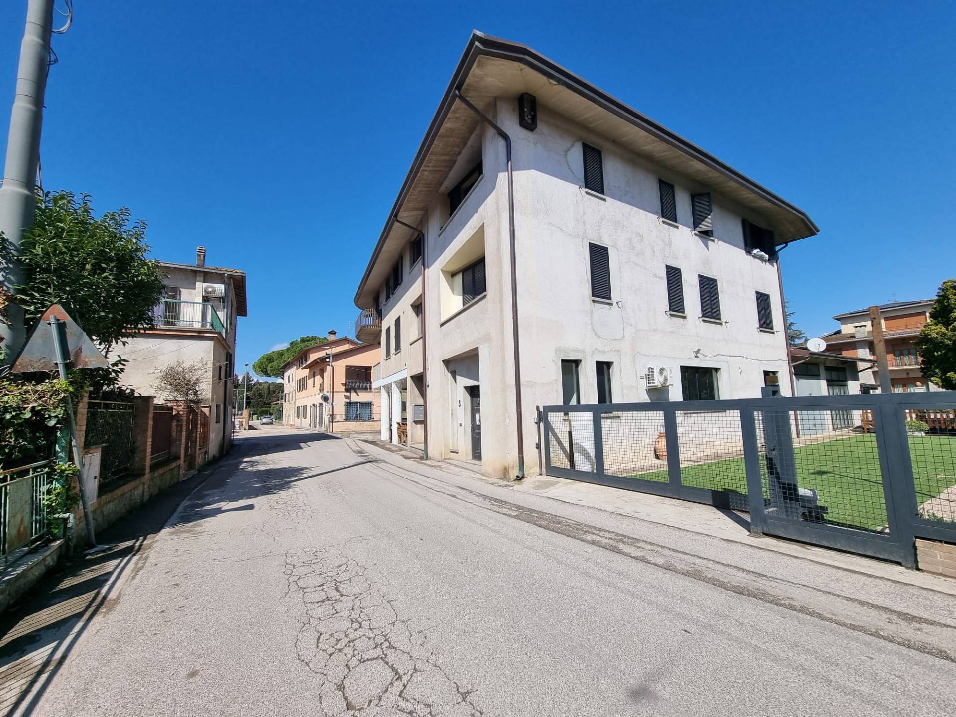 Appartamento in vendita a Deruta, San Nicol di Celle