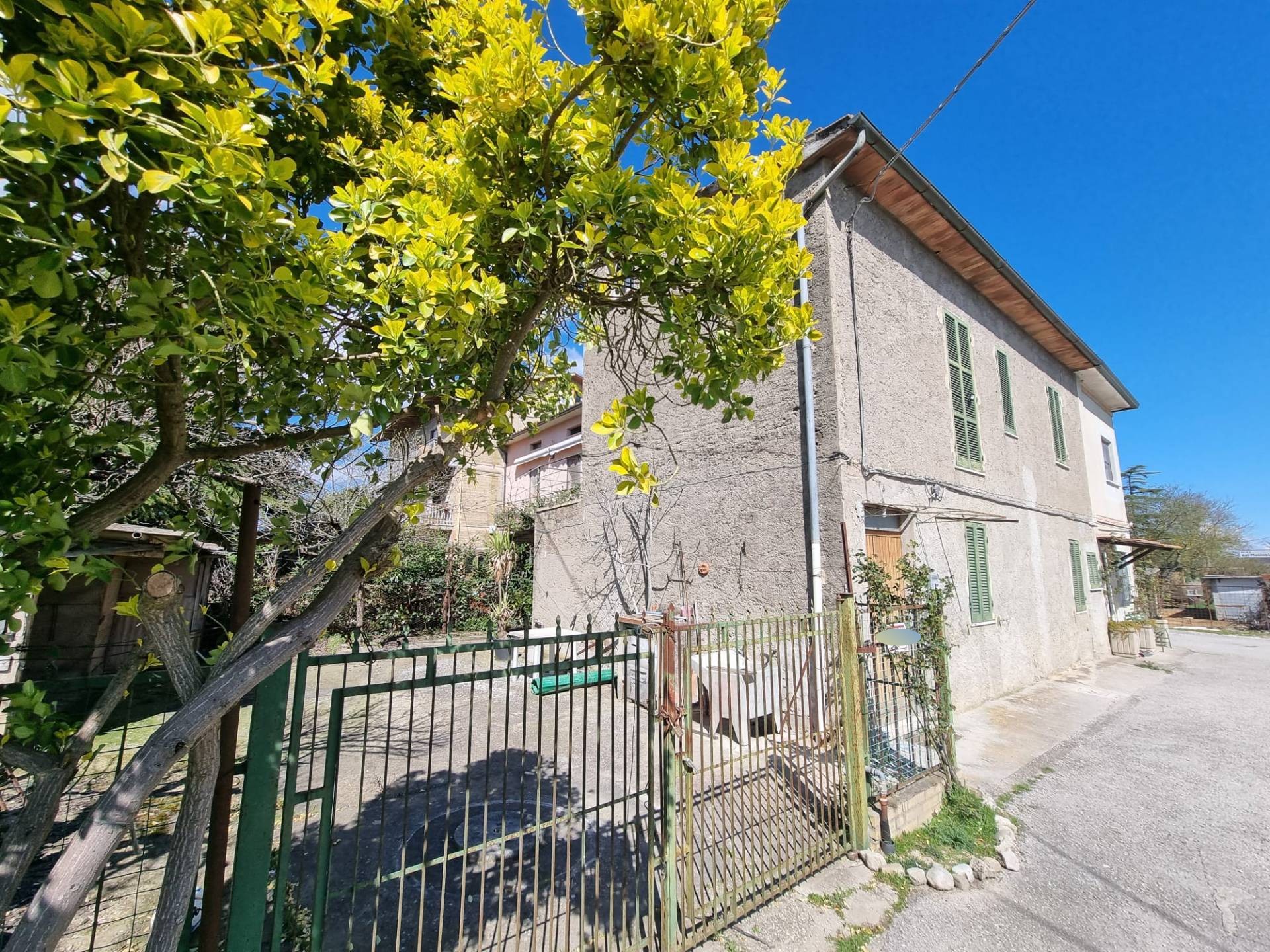 Abitazione Semindipendente in vendita a Deruta