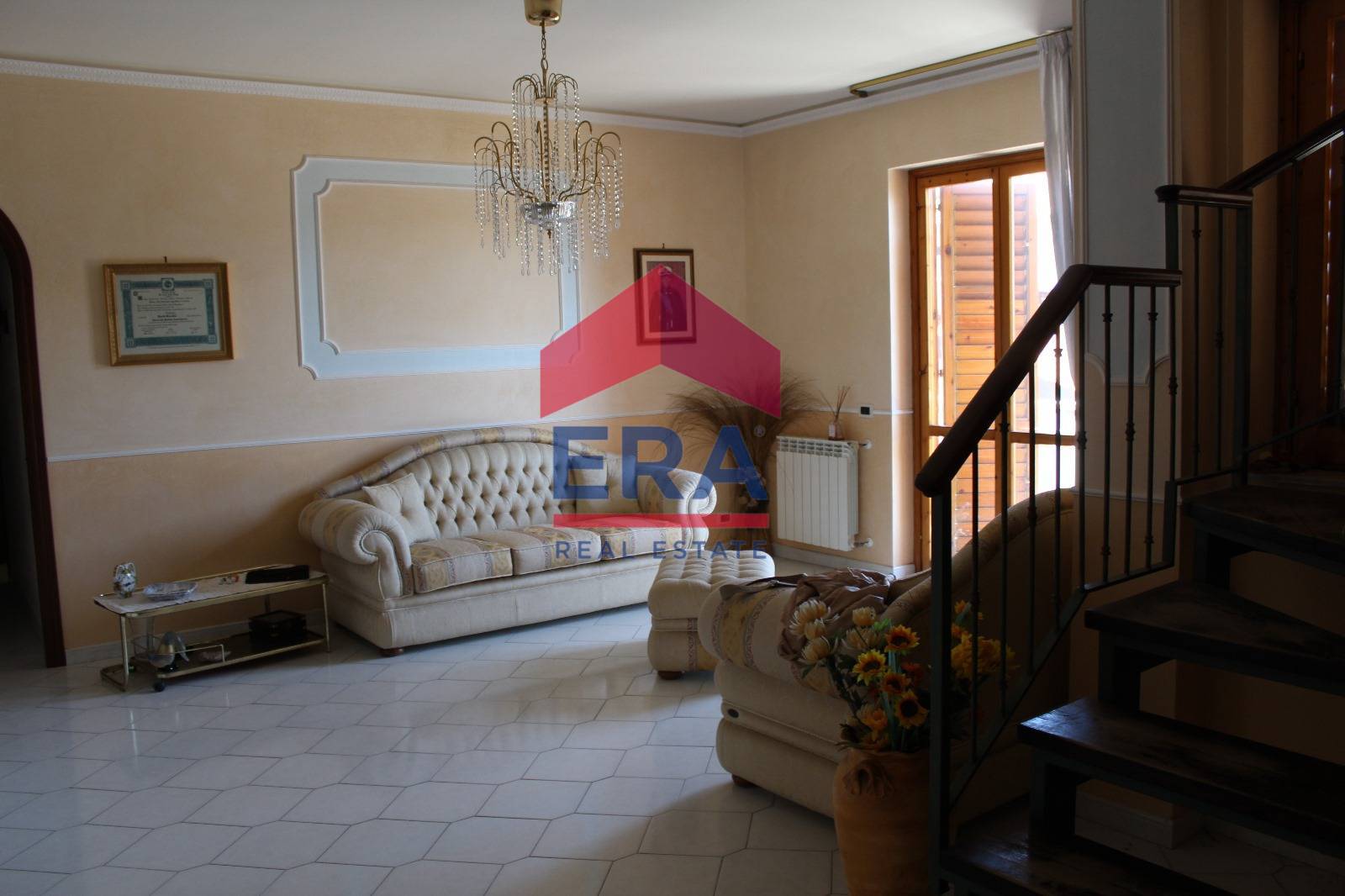 Appartamento in vendita a Aci Sant'Antonio