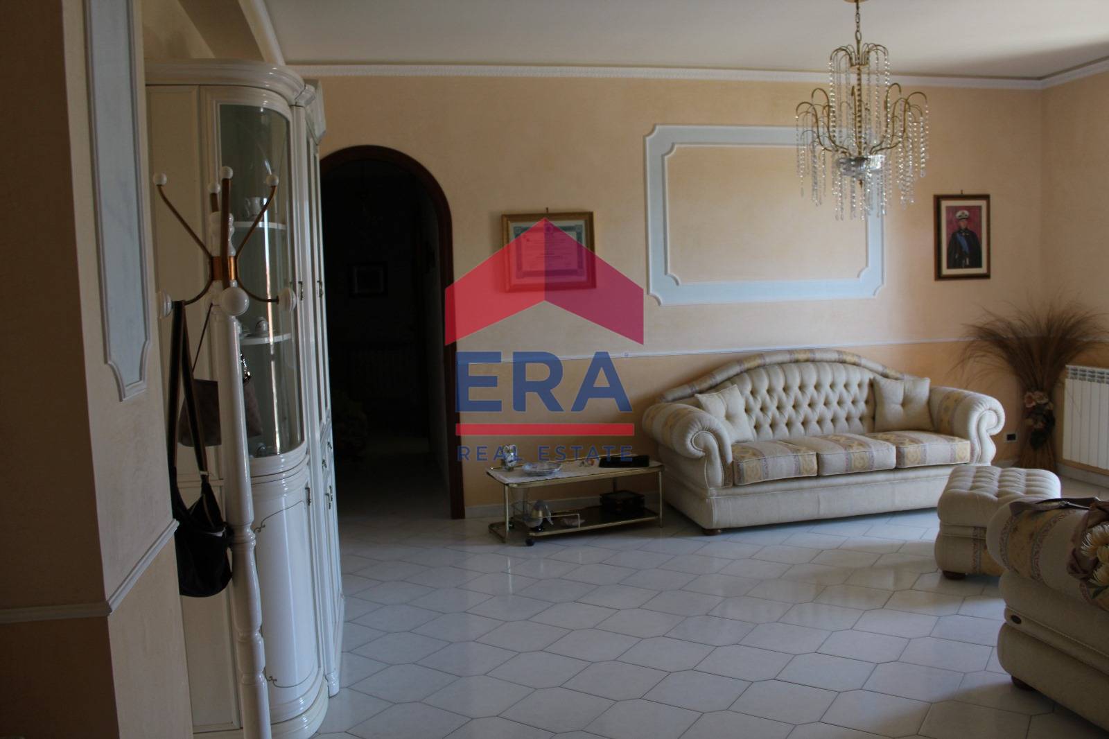 Appartamento in vendita a Aci Sant'Antonio