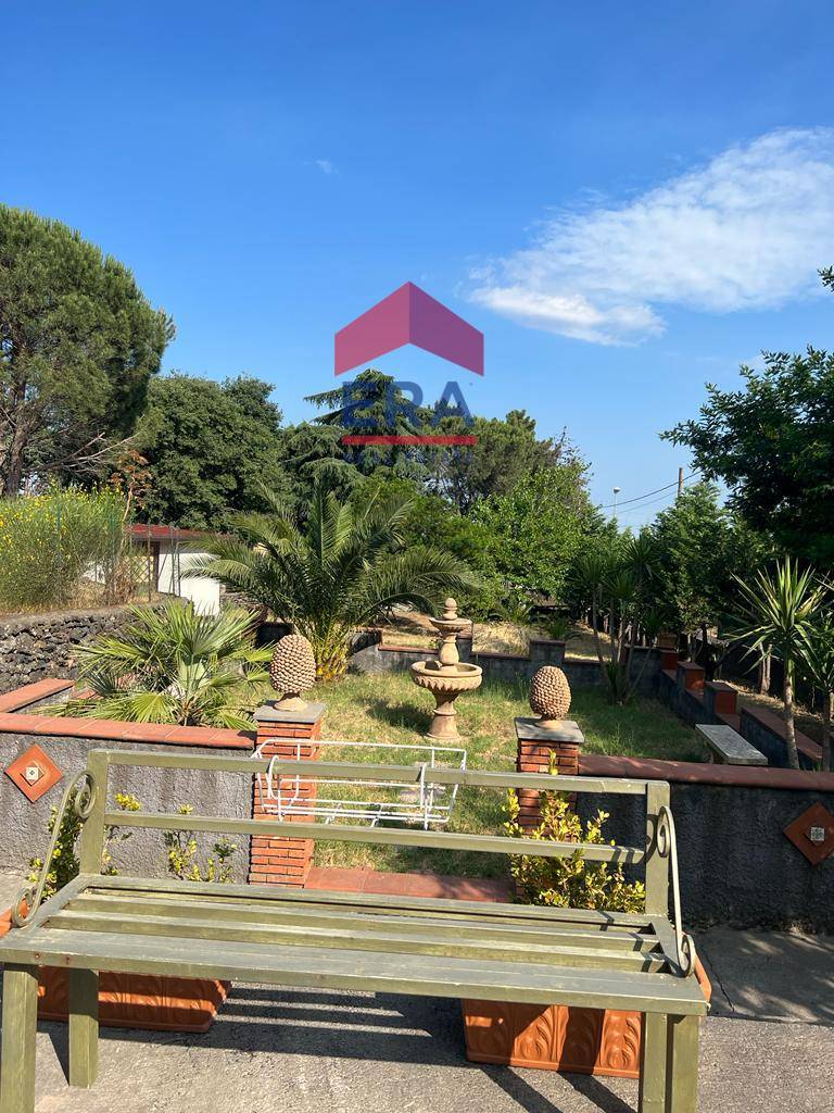 Villa singola in vendita a Nicolosi