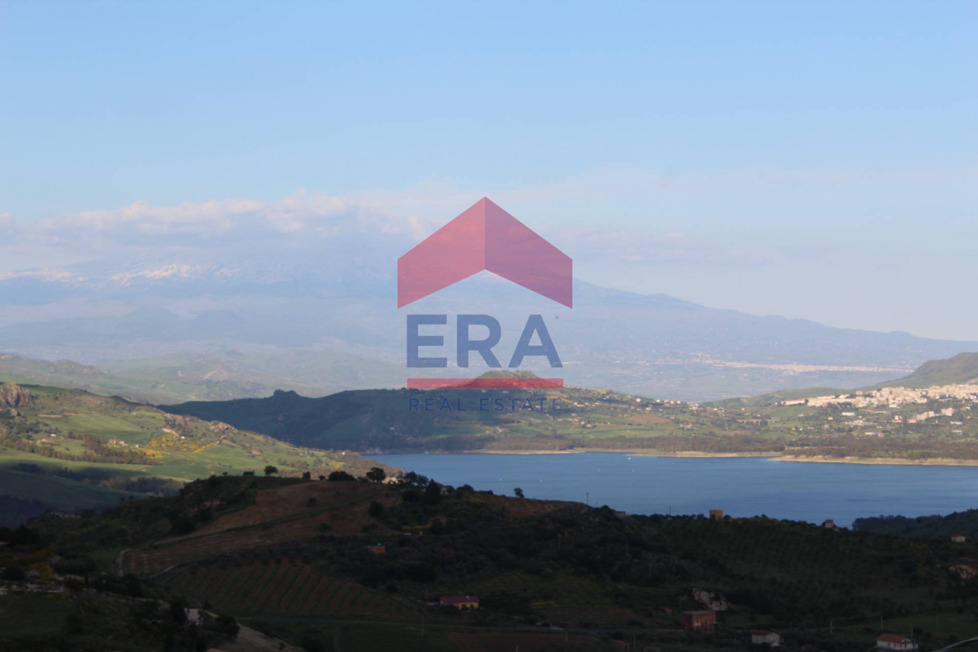 Villa singola in vendita a Agira