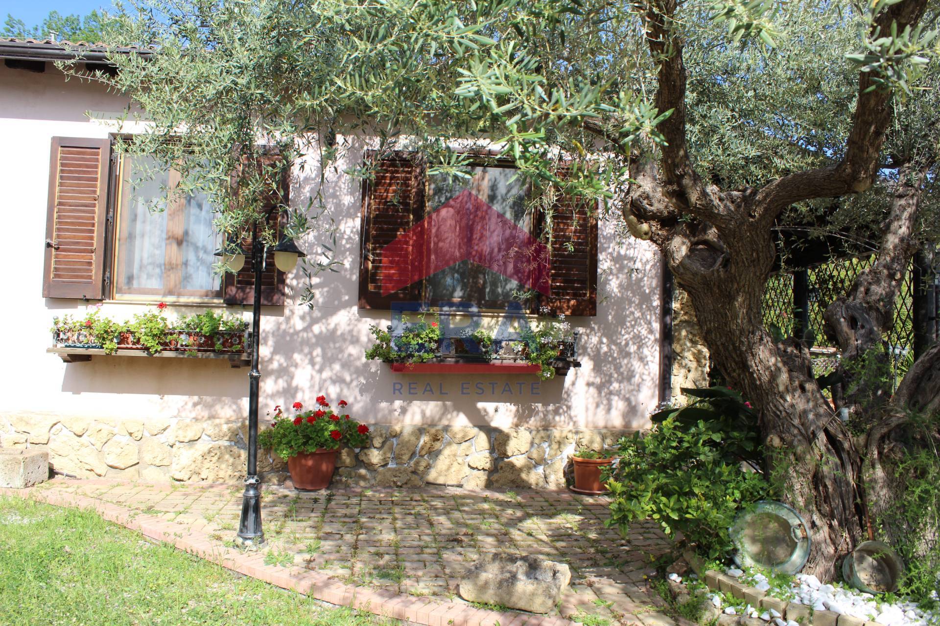 Villa singola in vendita a Agira