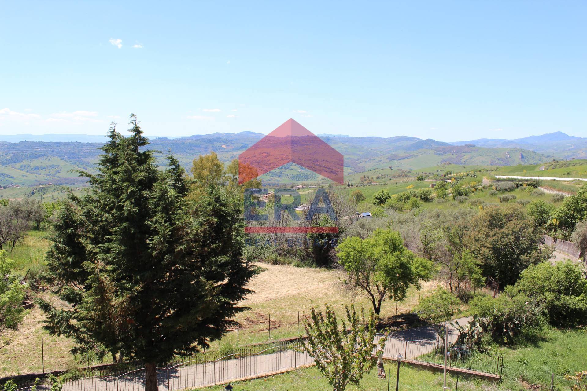Villa singola in vendita a Gagliano Castelferrato