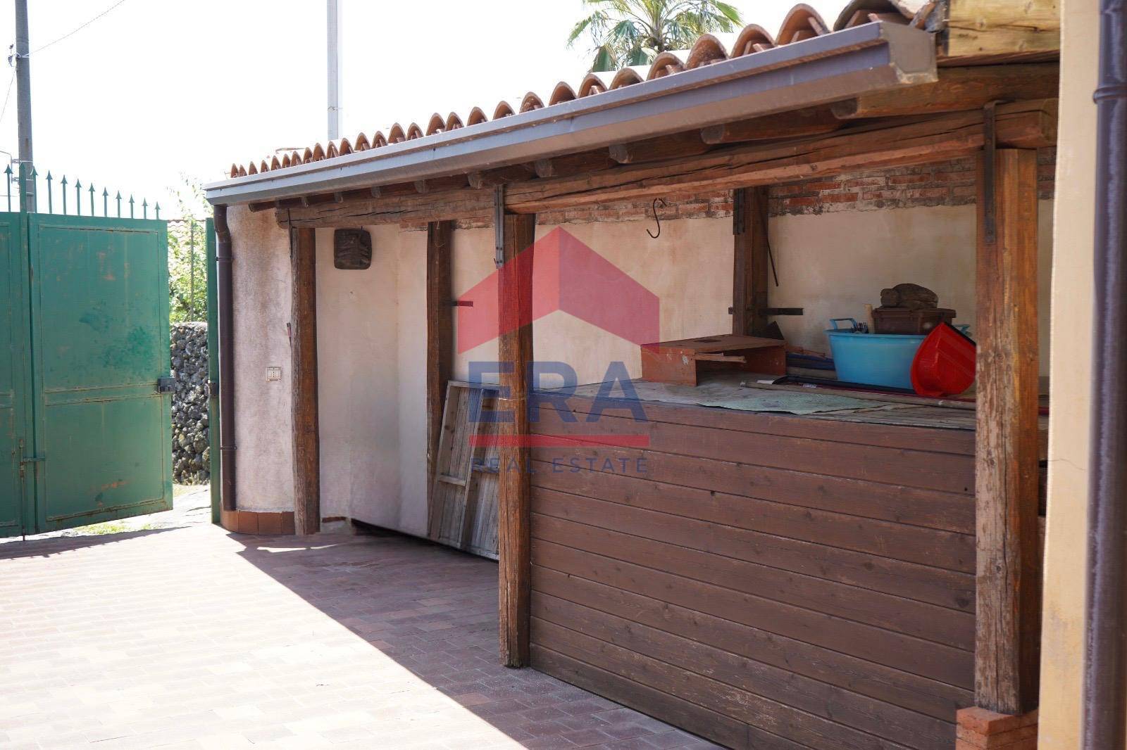 Rustico in vendita a Pedara