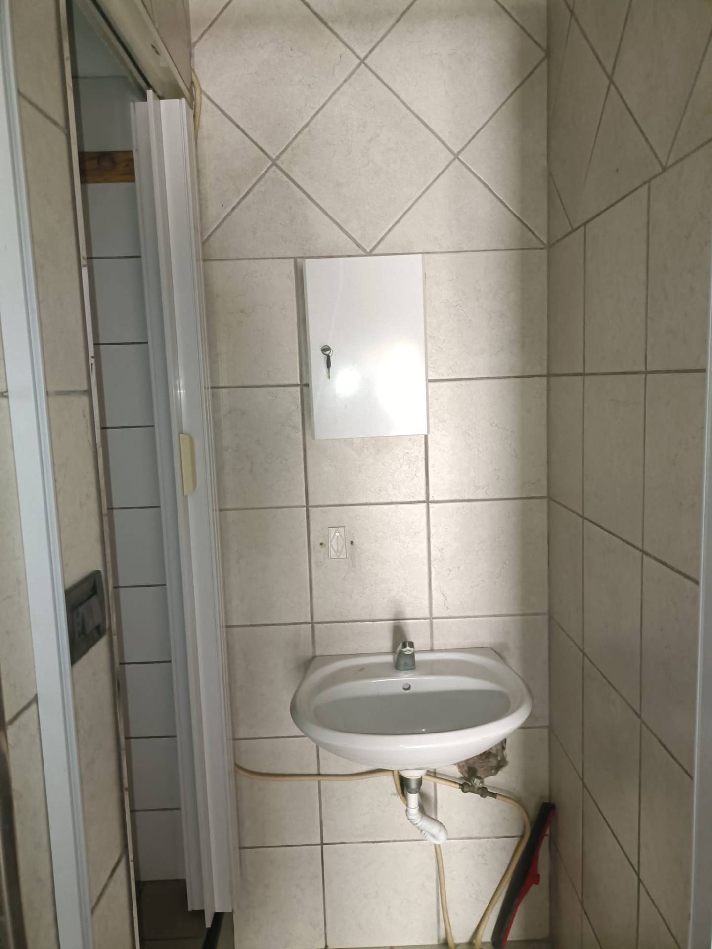 Locale commerciale in vendita a Angri