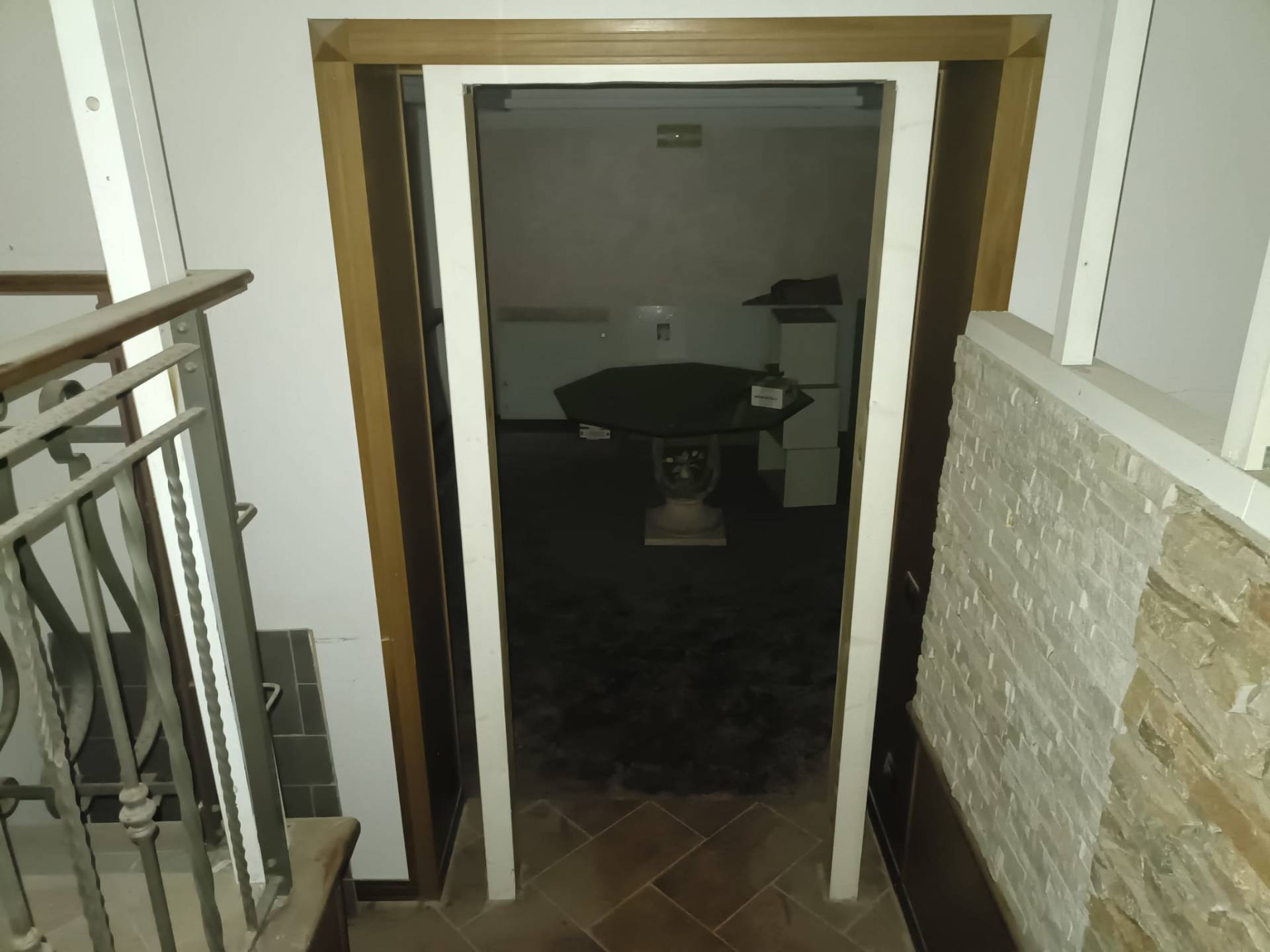 Locale commerciale in vendita a Cava de' Tirreni