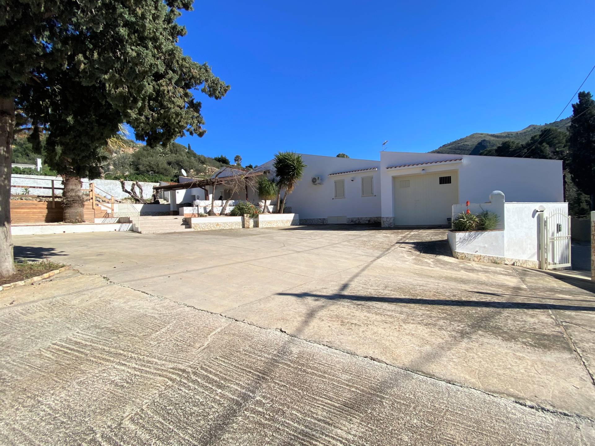 Villa in vendita a Castellammare del Golfo
